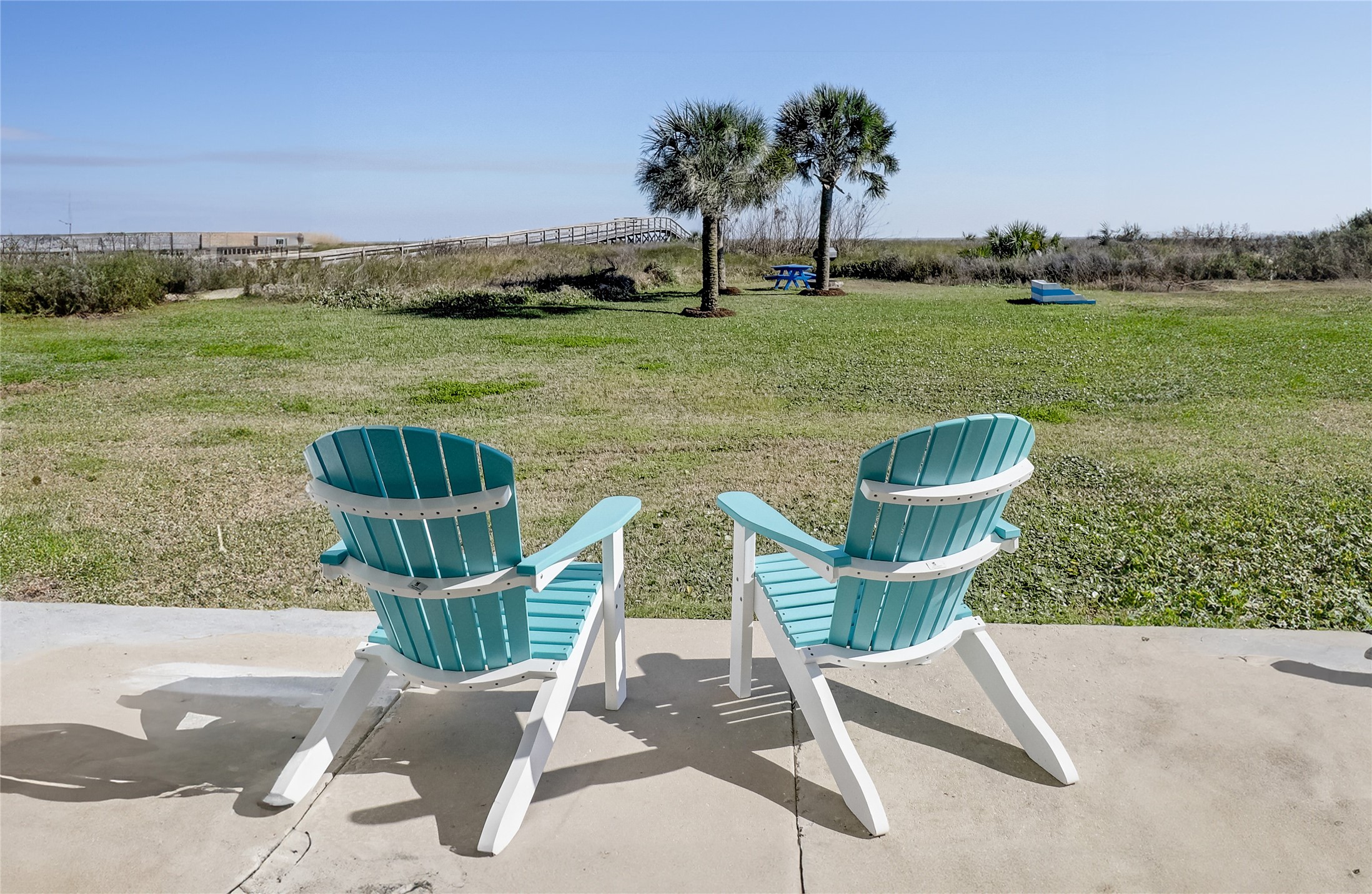 415 E Beach 103 Property Photo 25