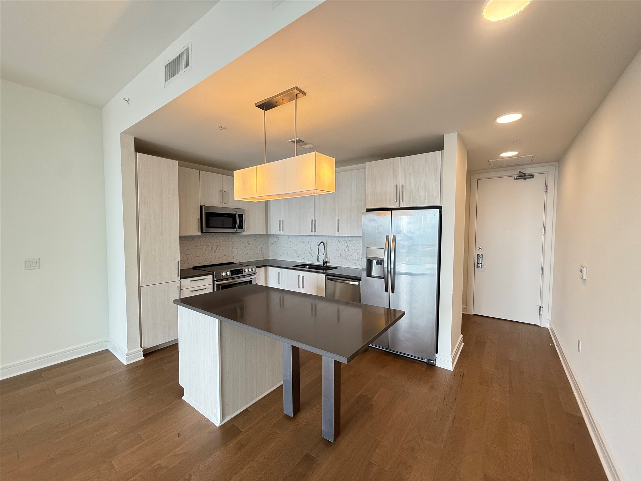 3300 Main St B1. Property Photo 1