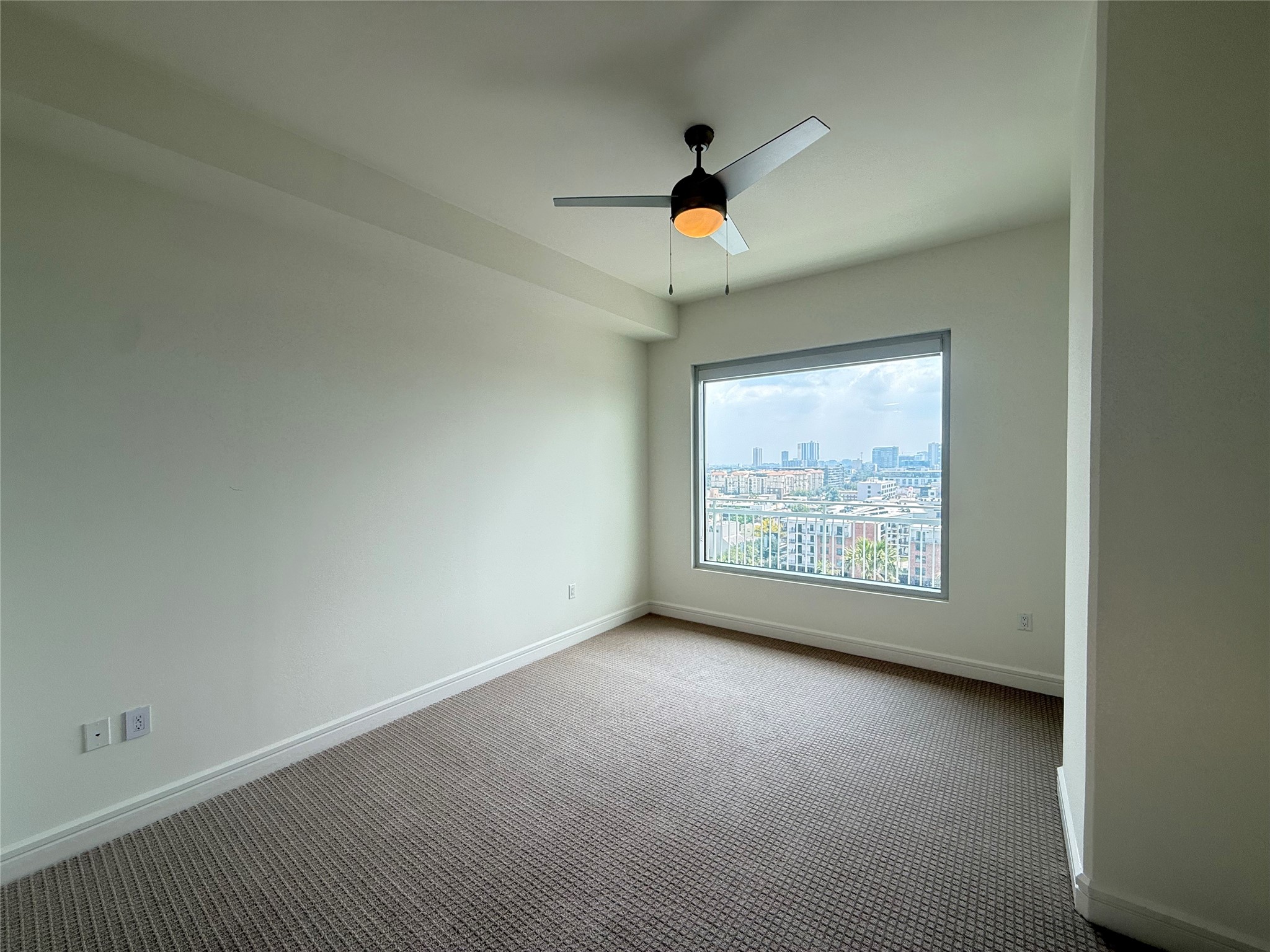 3300 Main St B1. Property Photo 5