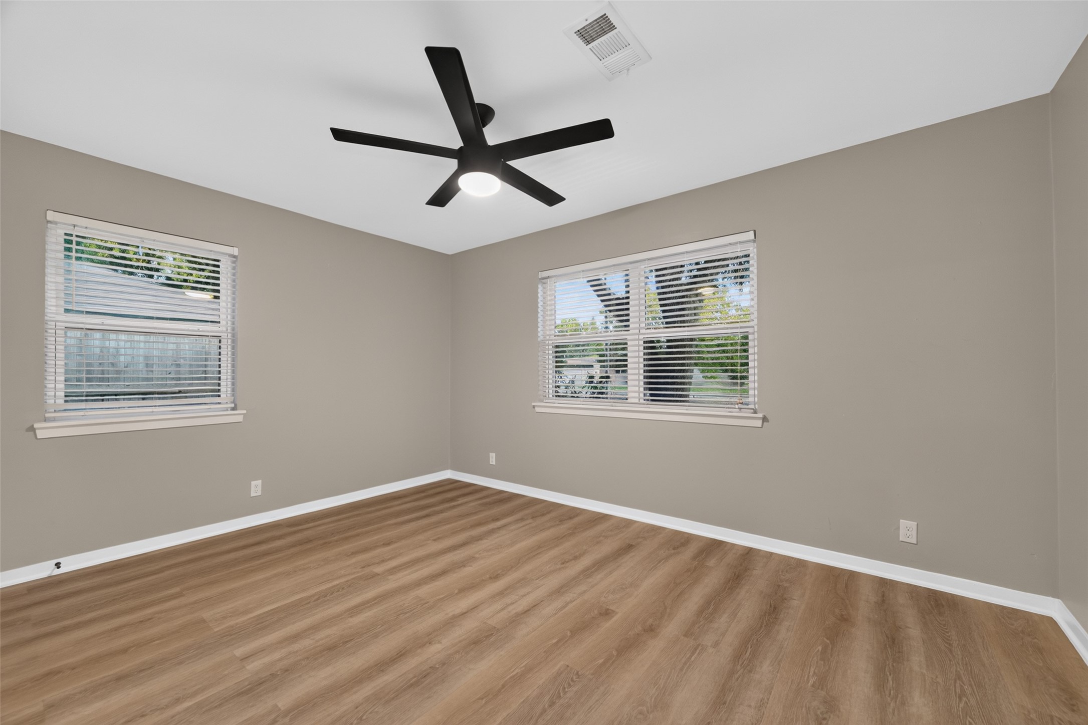 9614 Hammerly Boulevard Property Photo 26