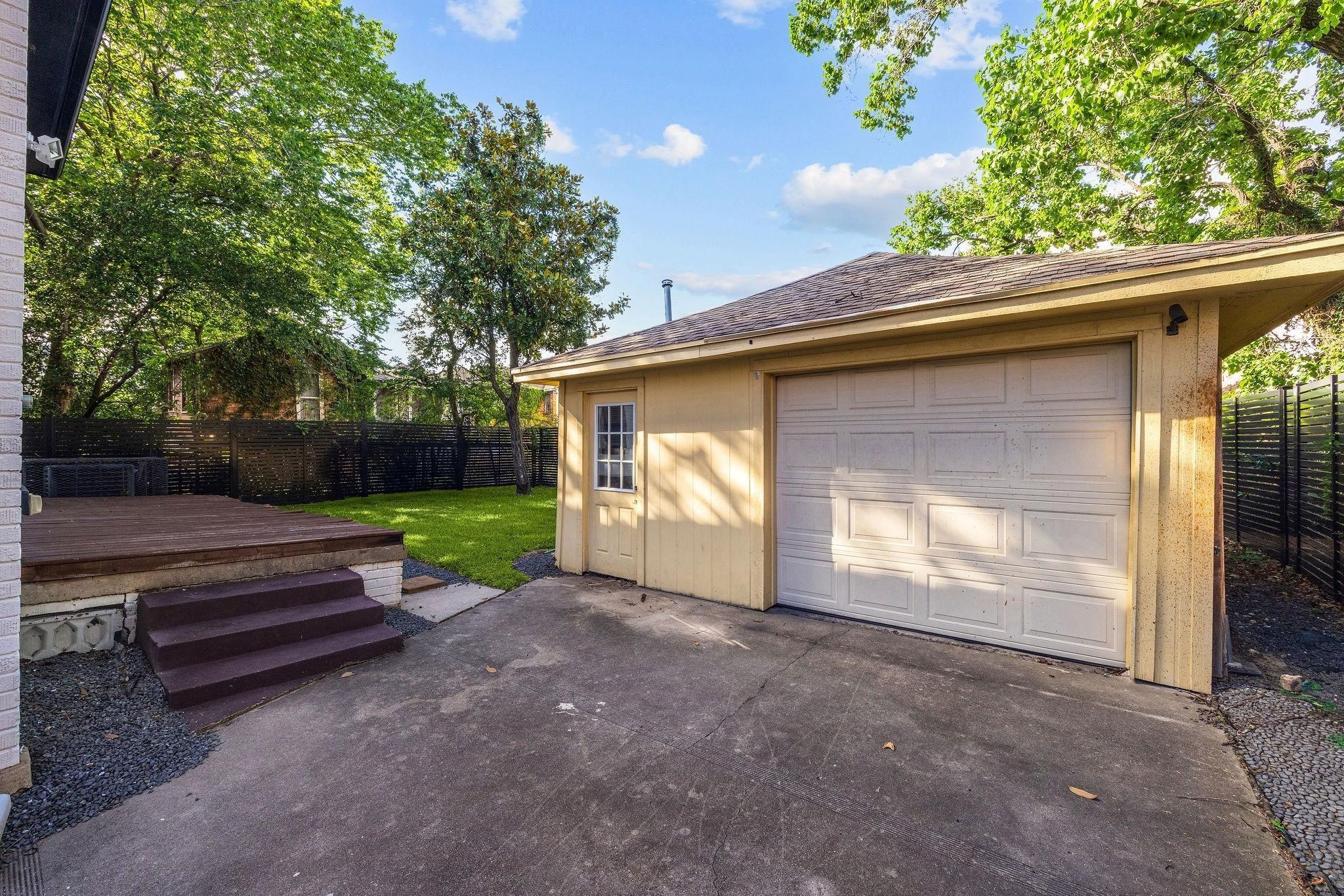 2613 Wichita Street Property Photo 21