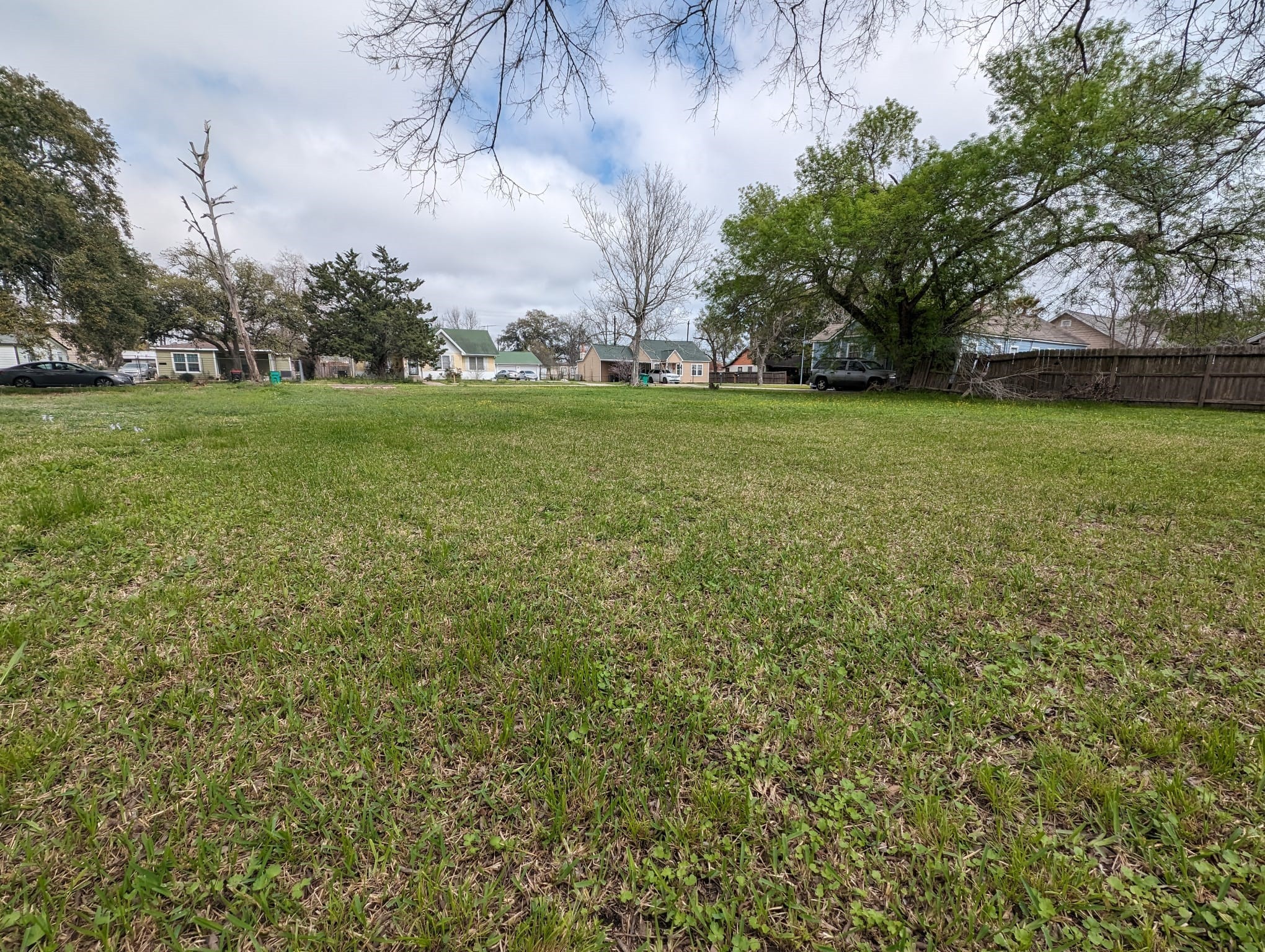 619 Gresham Street Property Photo 4