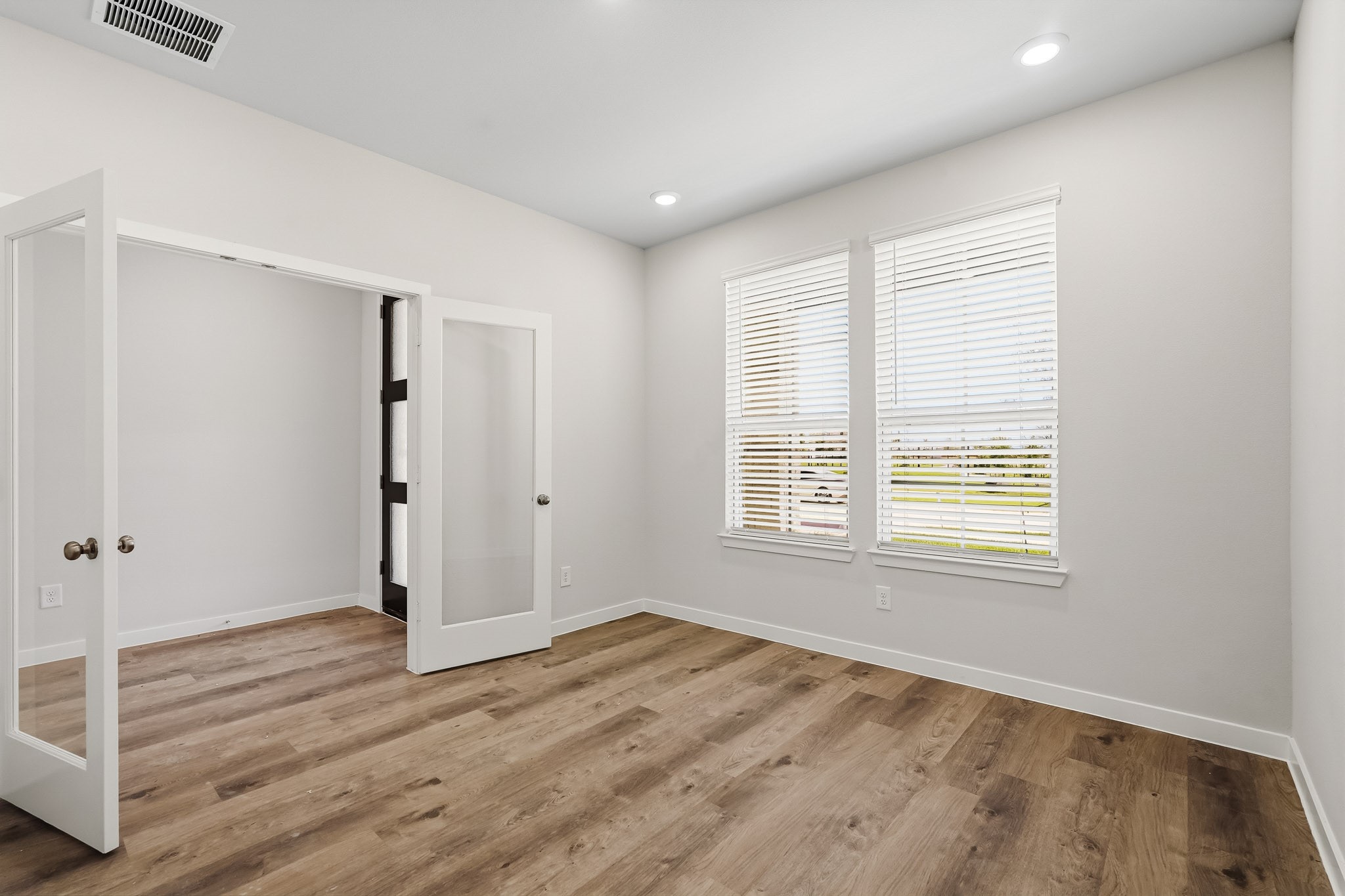29018 Fig Vine Drive Property Photo 3