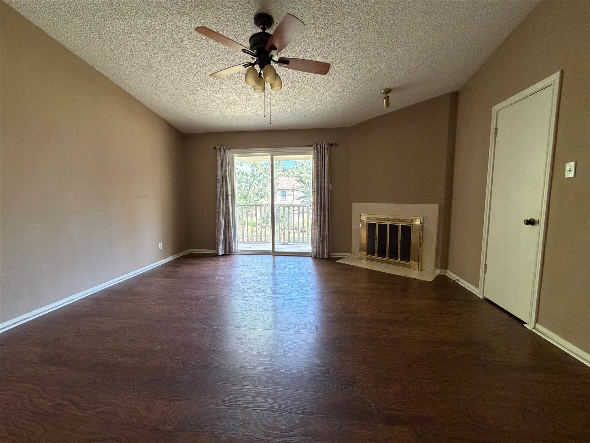 800 Country Place Drive 205 Property Photo 6
