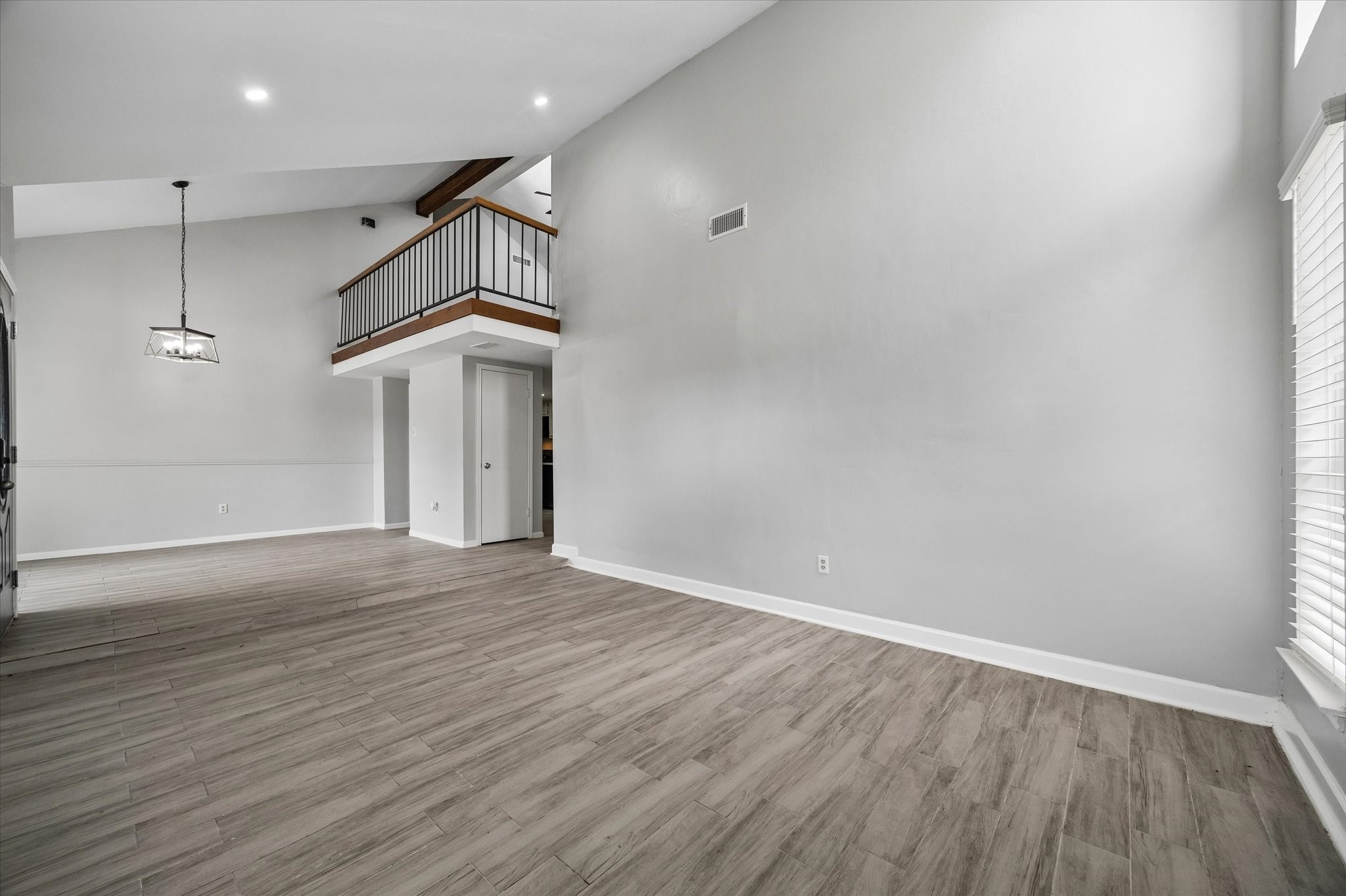 1122 New Tree Lane Property Photo 6