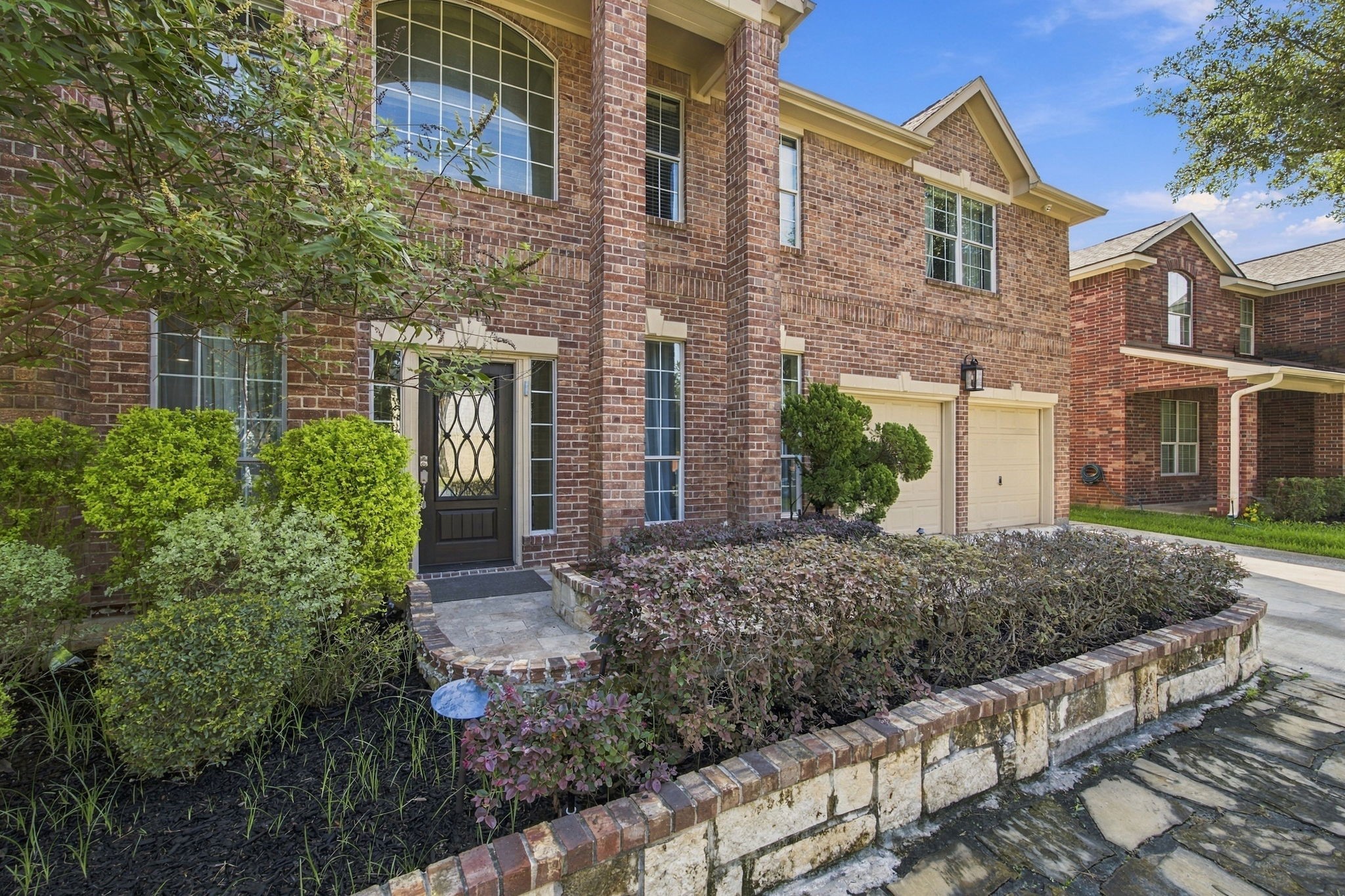 6714 Russelfield Lane Property Photo 4