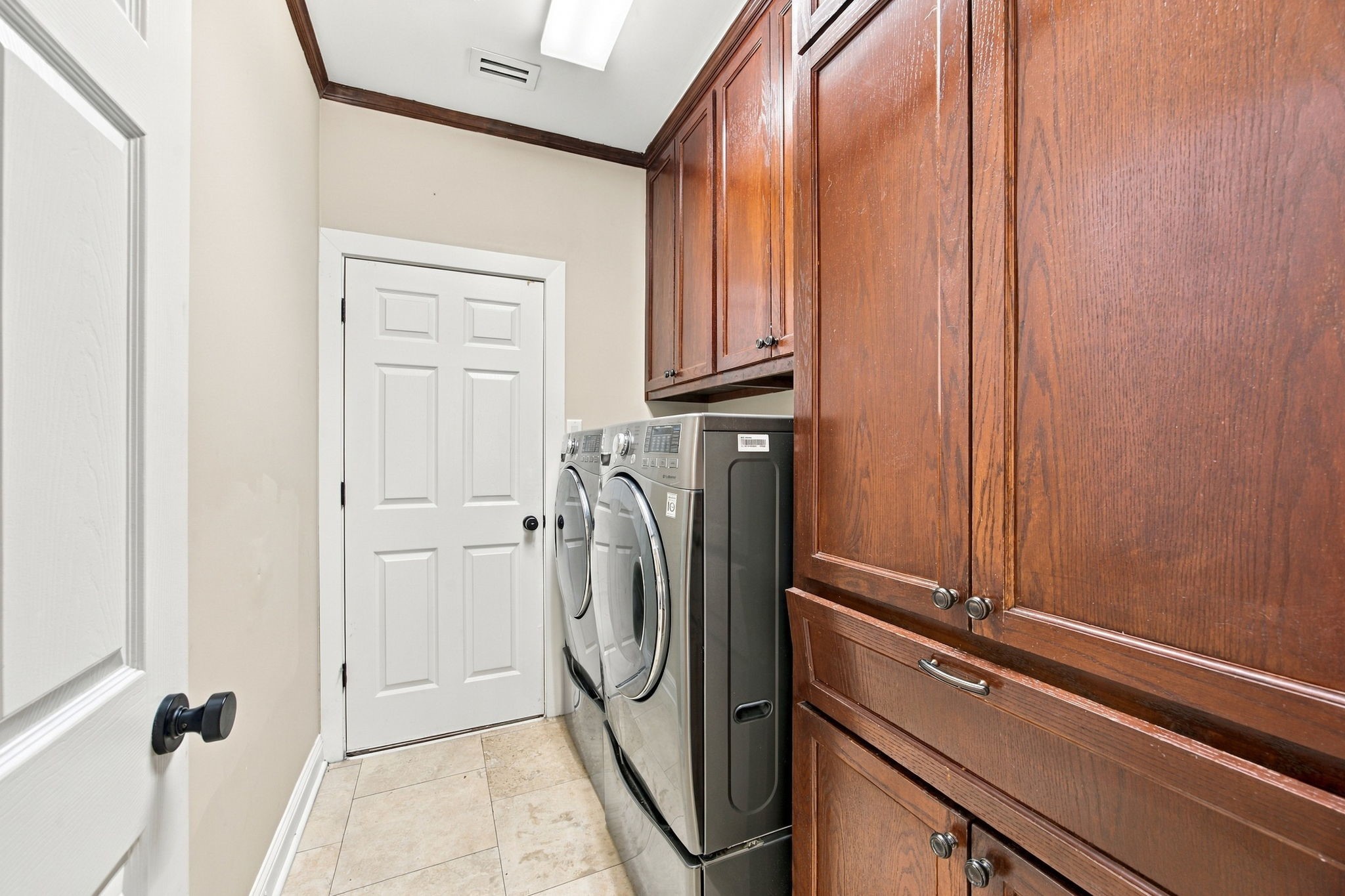 6714 Russelfield Lane Property Photo 14