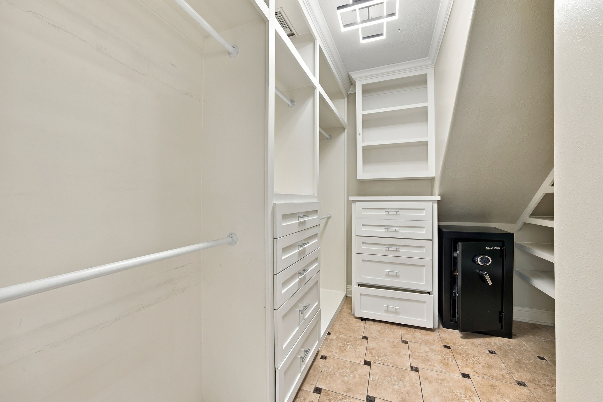 6714 Russelfield Lane Property Photo 30
