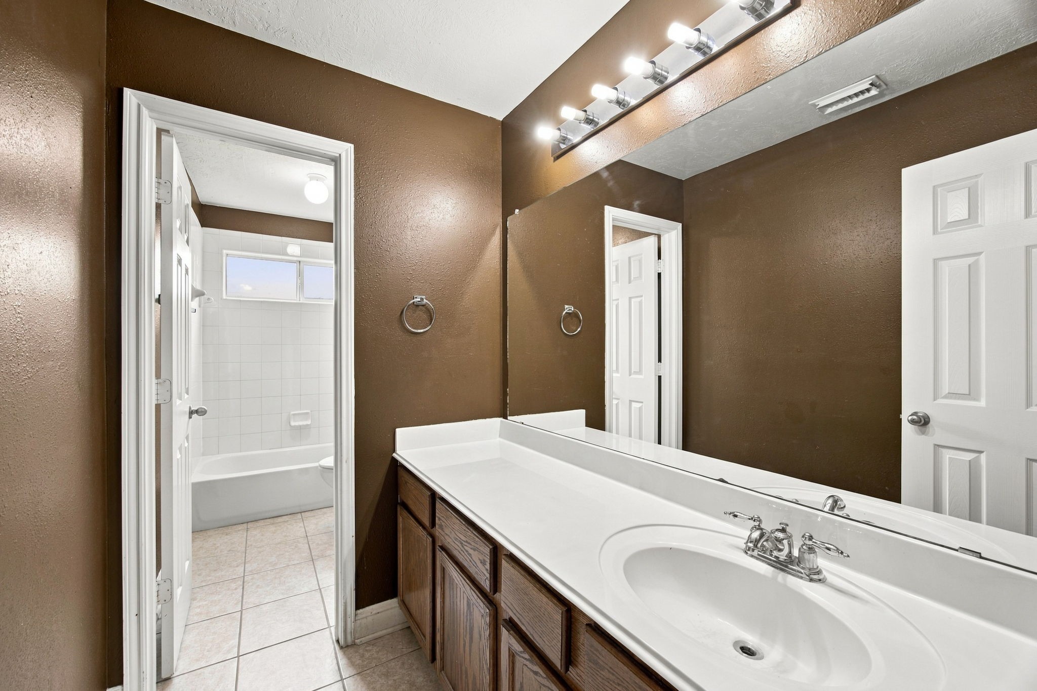 6714 Russelfield Lane Property Photo 41