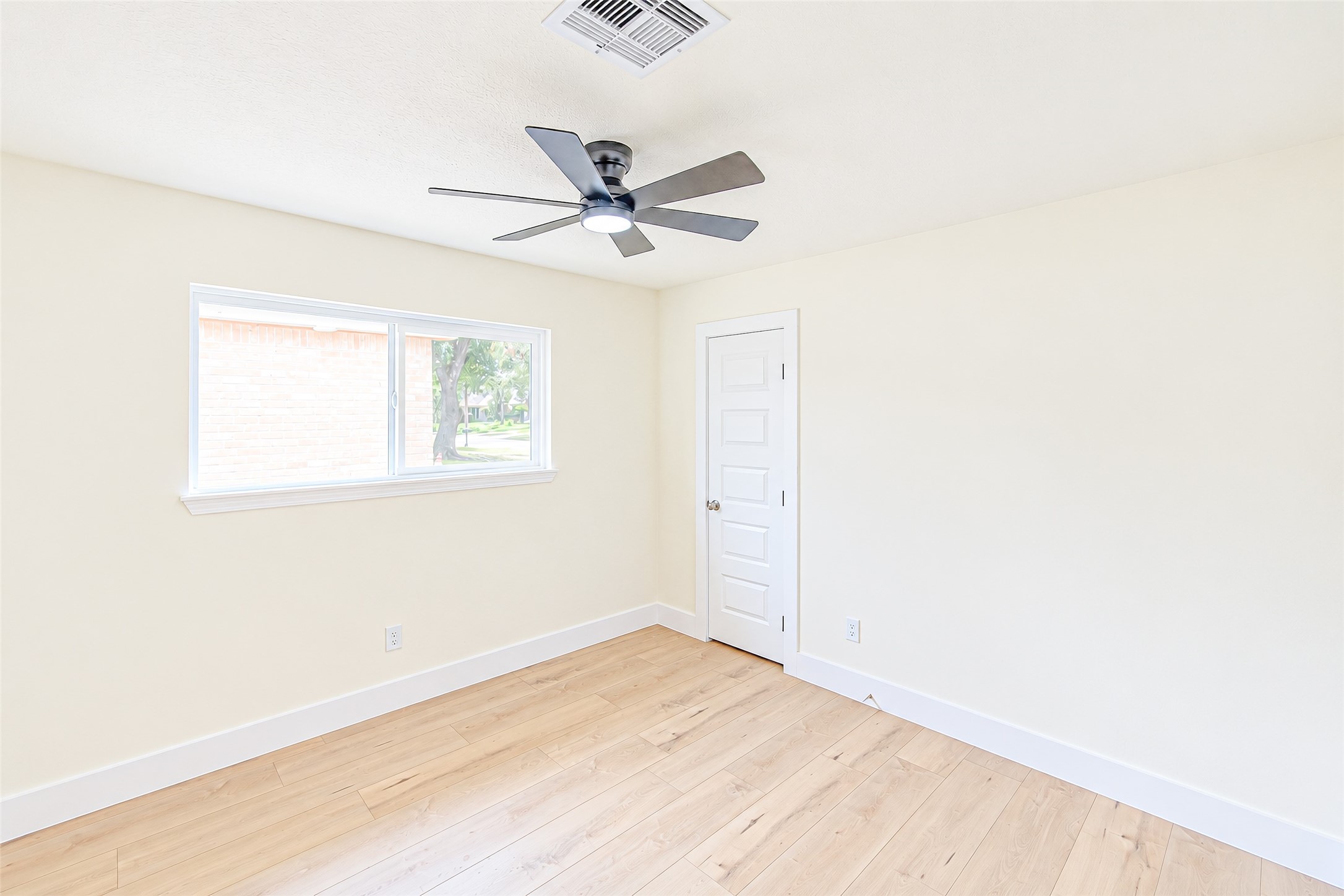 8002 Candle Lane Property Photo 19