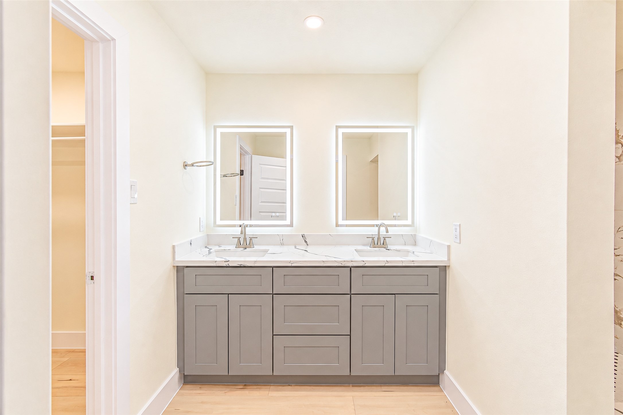 8002 Candle Lane Property Photo 26