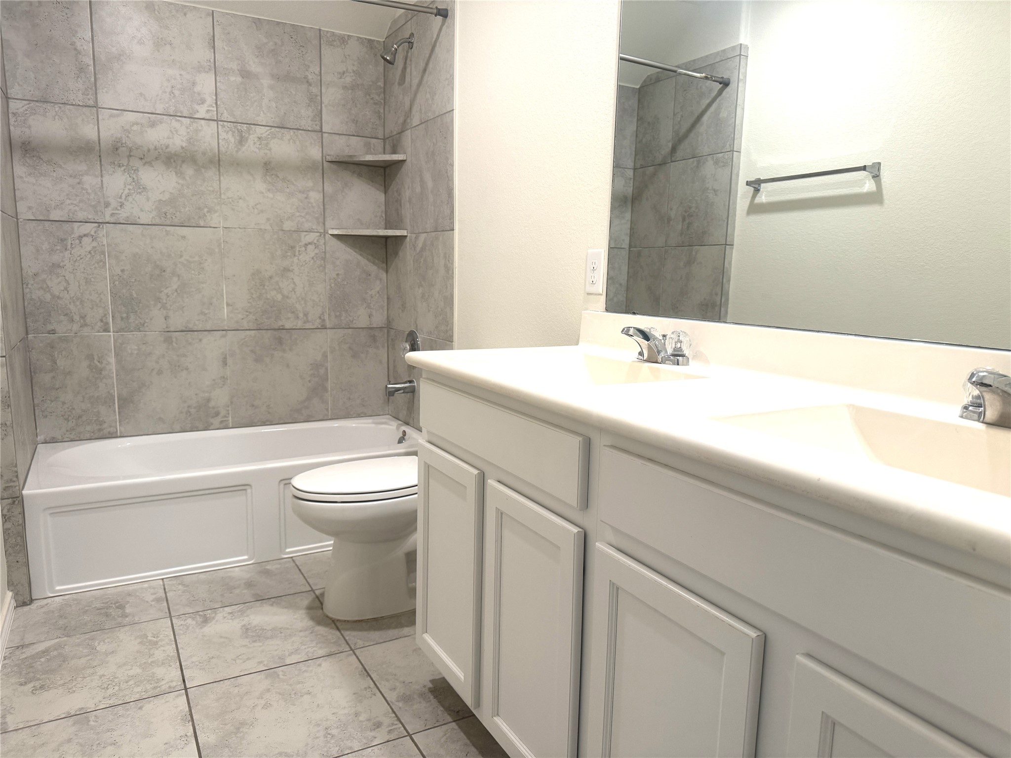 9431 Summer River Drive Property Photo 20