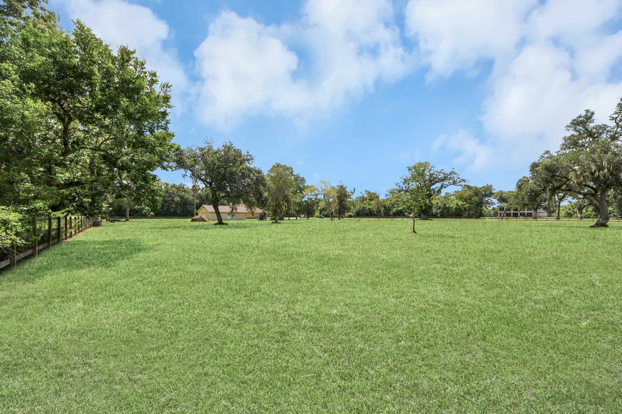 1102 W Point Drive Property Photo 37