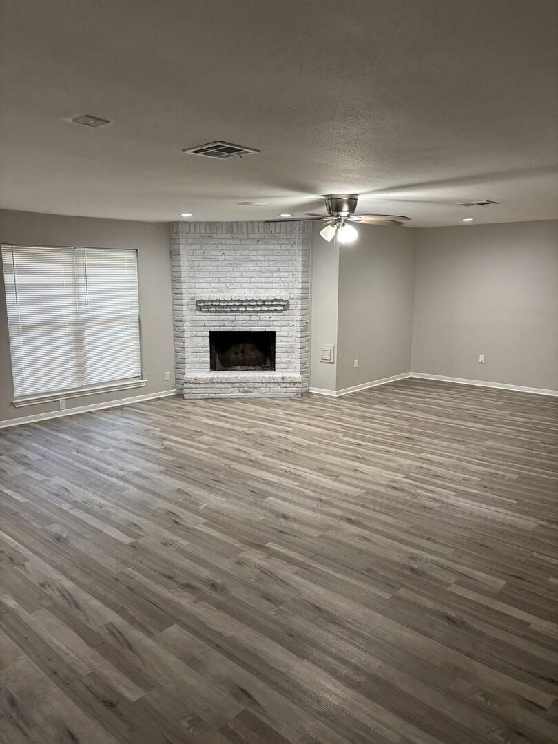 26019 Leafywood Drive Property Photo 4