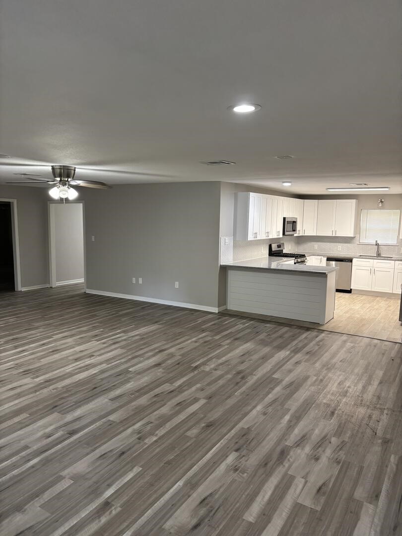 26019 Leafywood Drive Property Photo 5