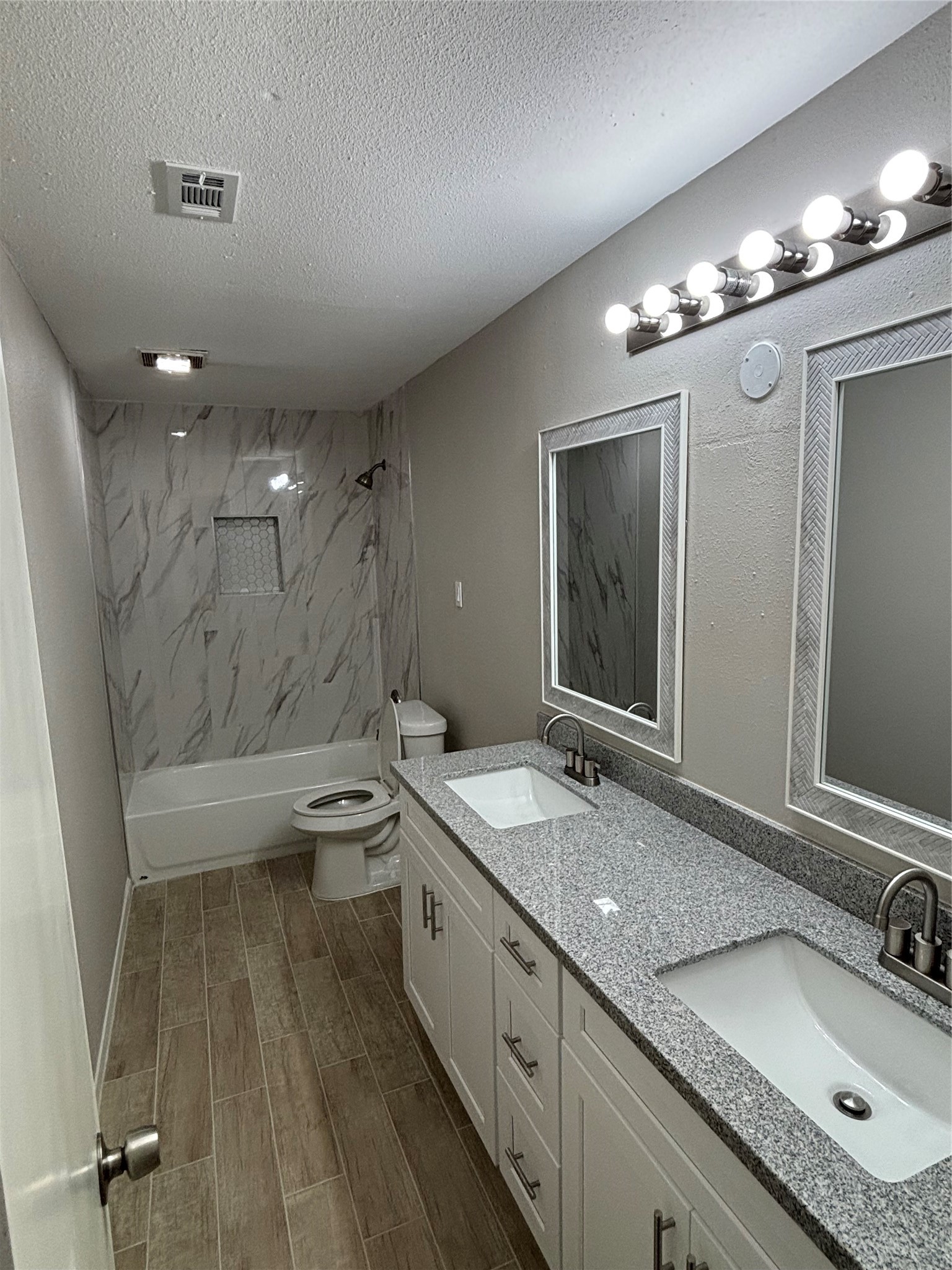26019 Leafywood Drive Property Photo 12