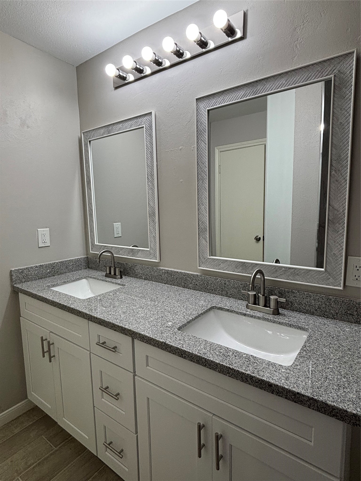 26019 Leafywood Drive Property Photo 19