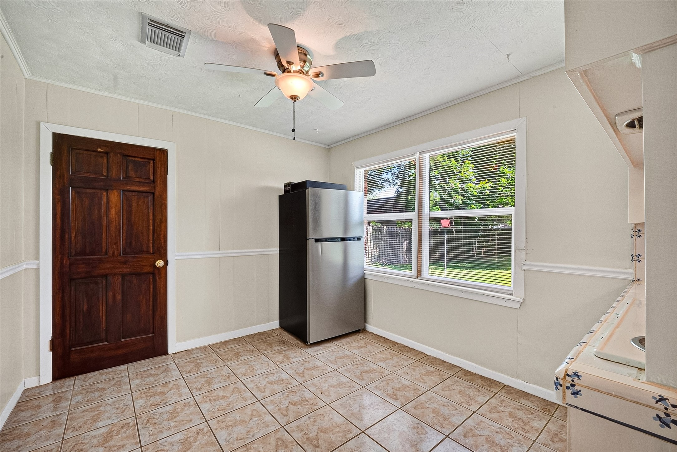 802 W Sterling Street Property Photo 8