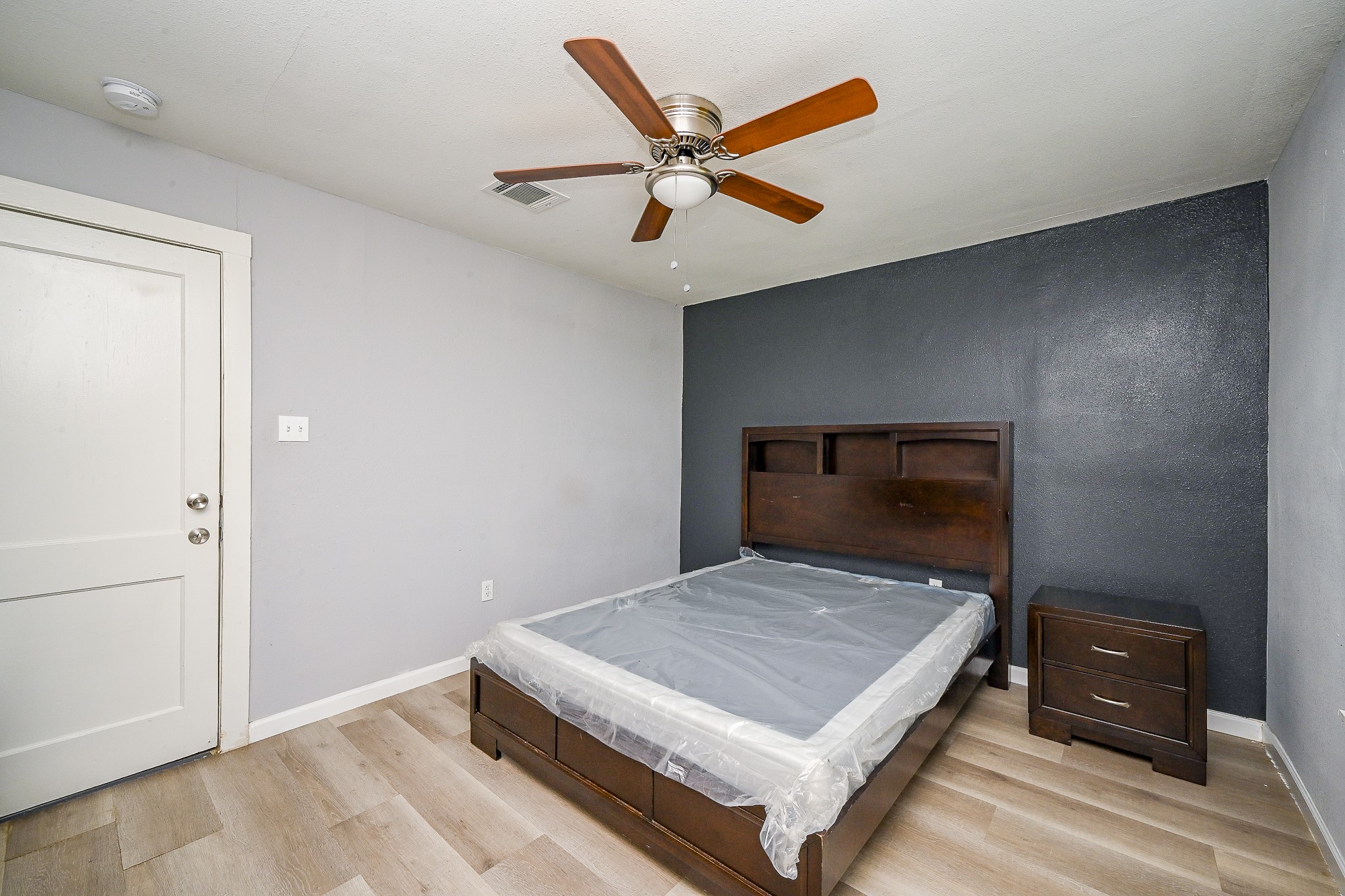 109 Dooley A And B A Property Photo 16