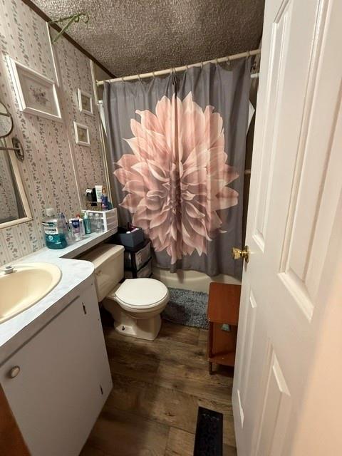 307 E Oak Avenue Property Photo 11