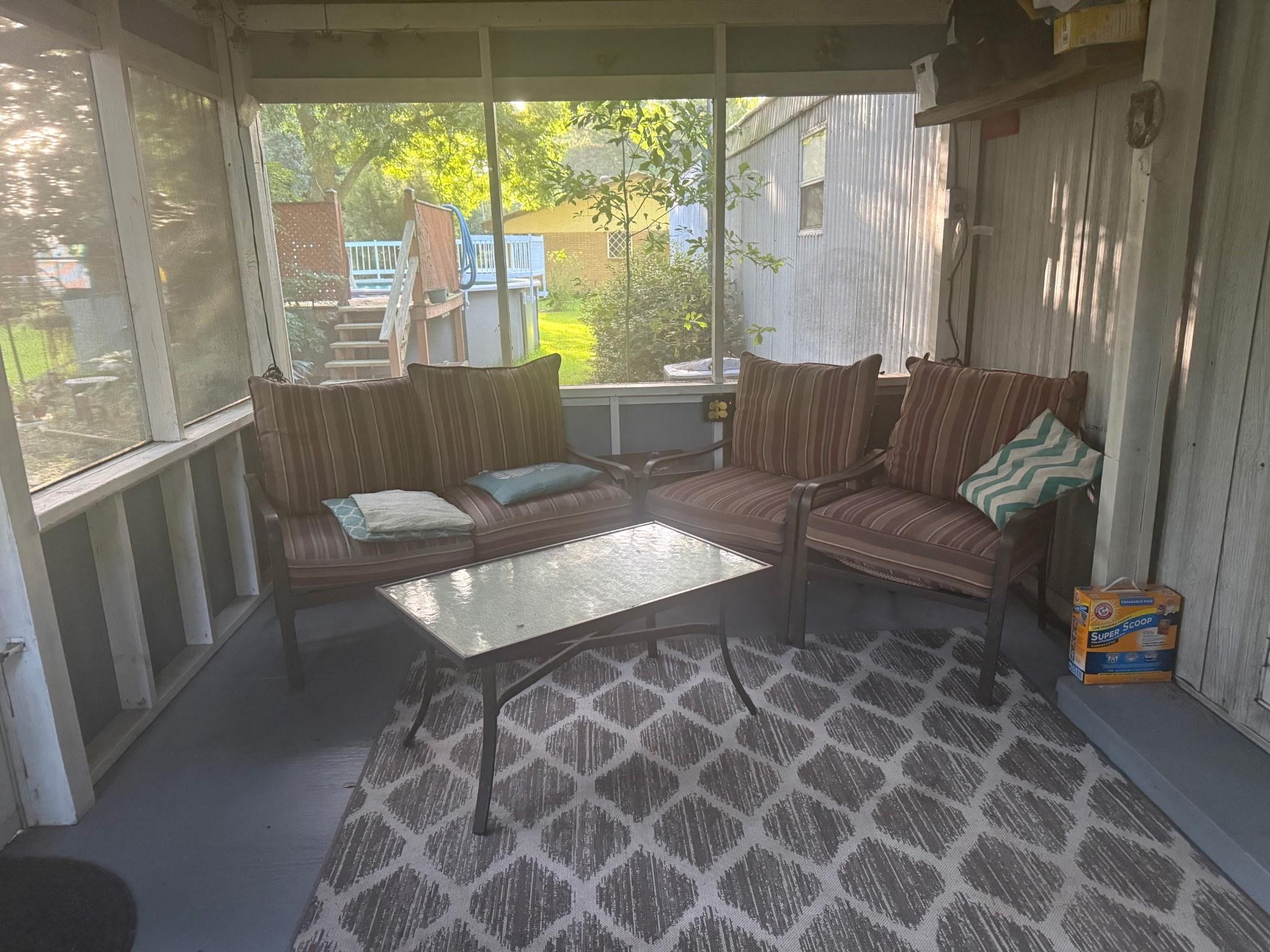 307 E Oak Avenue Property Photo 14