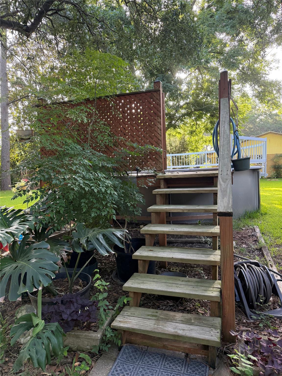 307 E Oak Avenue Property Photo 16