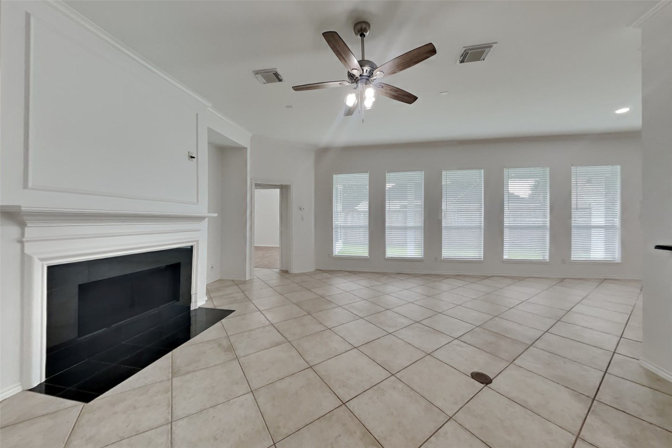 2223 Ridgefield Park Lane Property Photo 3