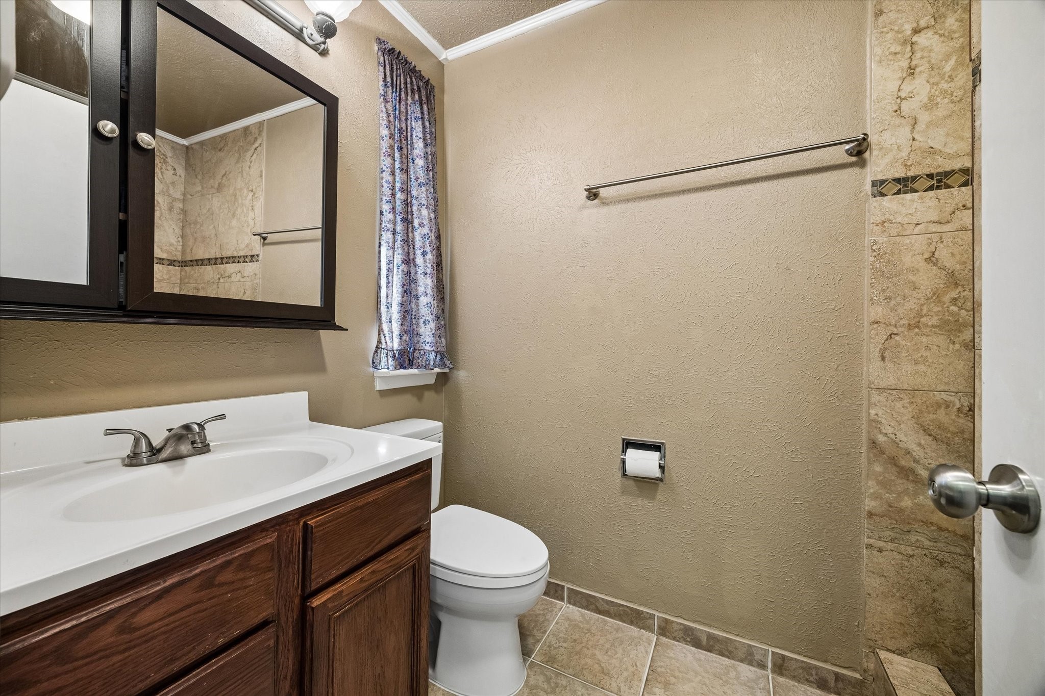 5506 Cheshire Lane Property Photo 13
