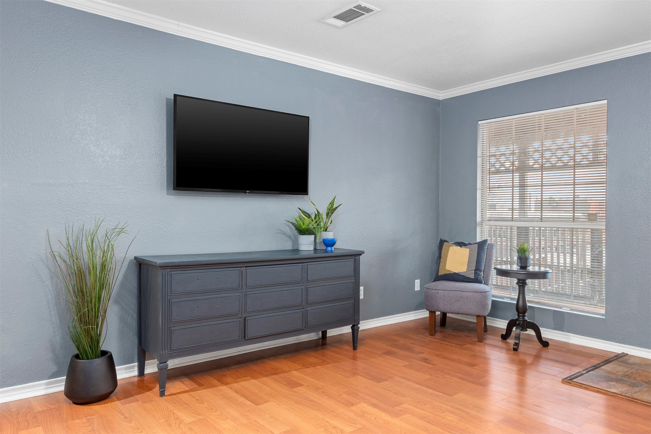 114 Grand Avenue Property Photo 8