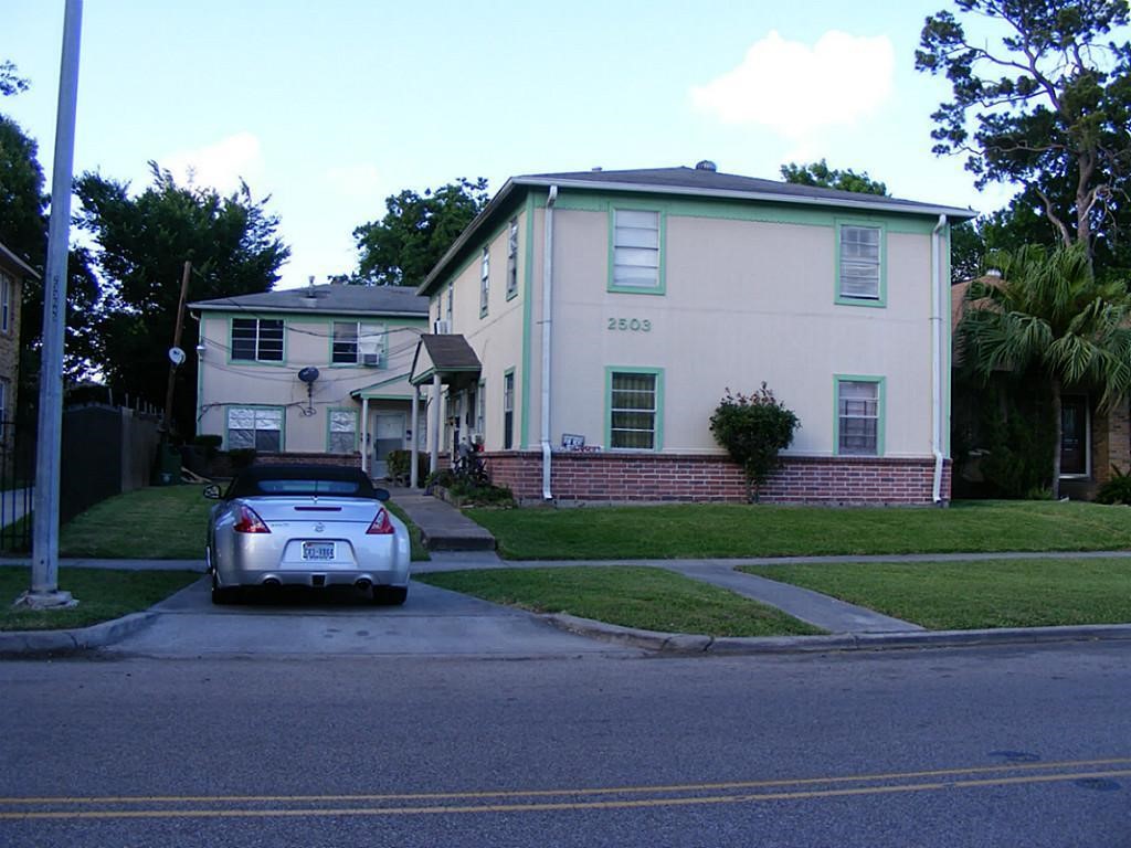 2501 Cleburne Street 1 Property Photo 2