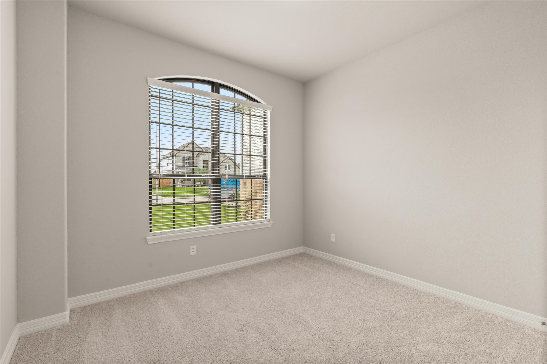 30906 Pigeon Valley Drive Property Photo 10