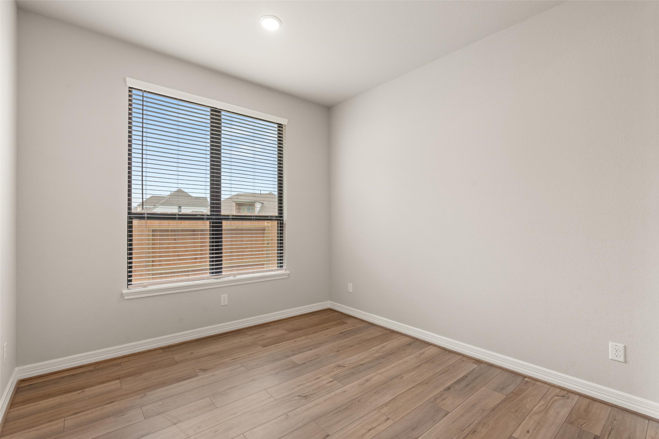 30906 Pigeon Valley Drive Property Photo 14