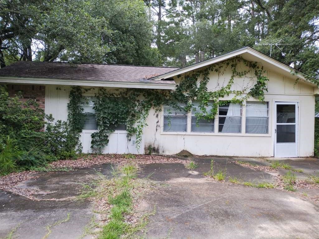 1806 S Elizabeth Avenue Property Photo 1