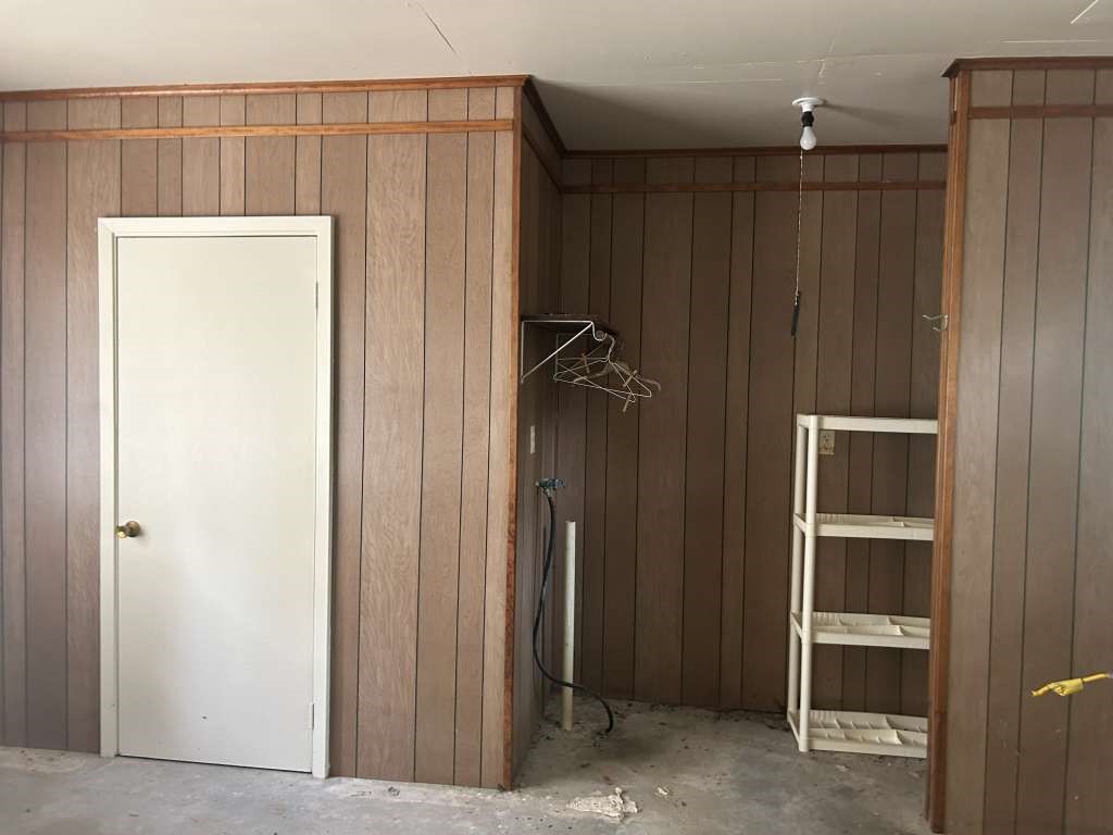 1806 S Elizabeth Avenue Property Photo 5