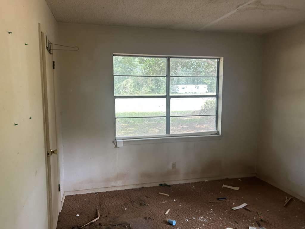 1806 S Elizabeth Avenue Property Photo 7