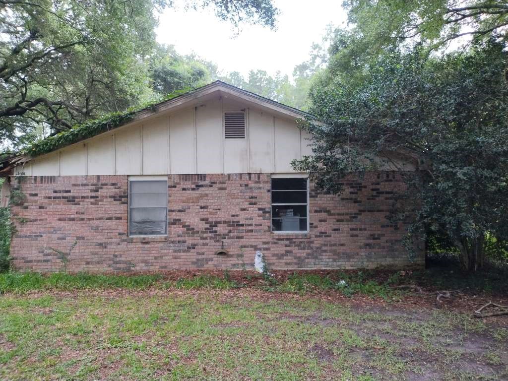 1806 S Elizabeth Avenue Property Photo 9