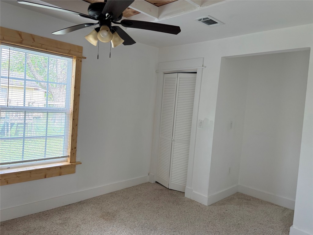 9210 E Avenue O Property Photo 6