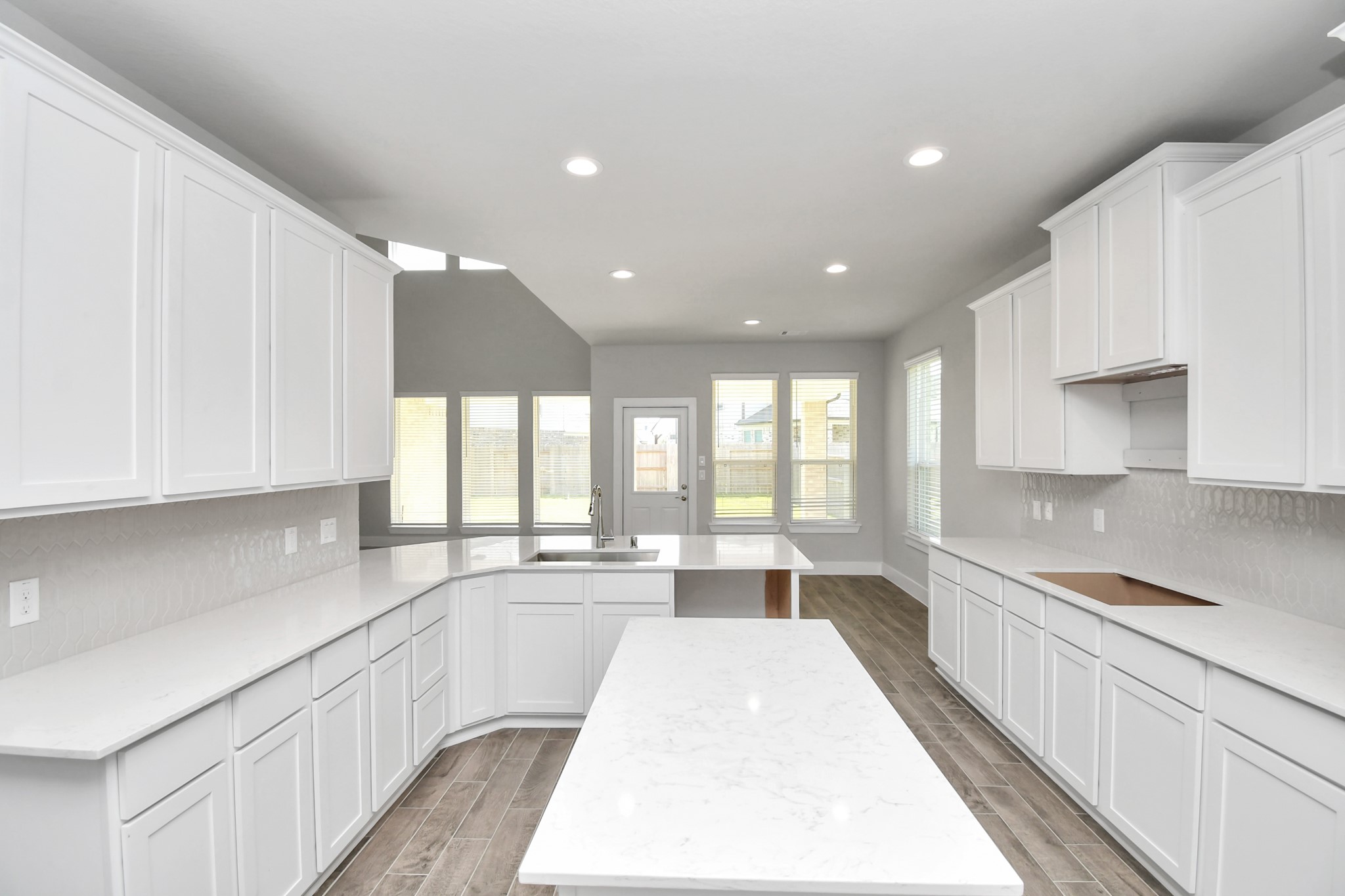 2101 Corn Thistle Way Property Photo 11