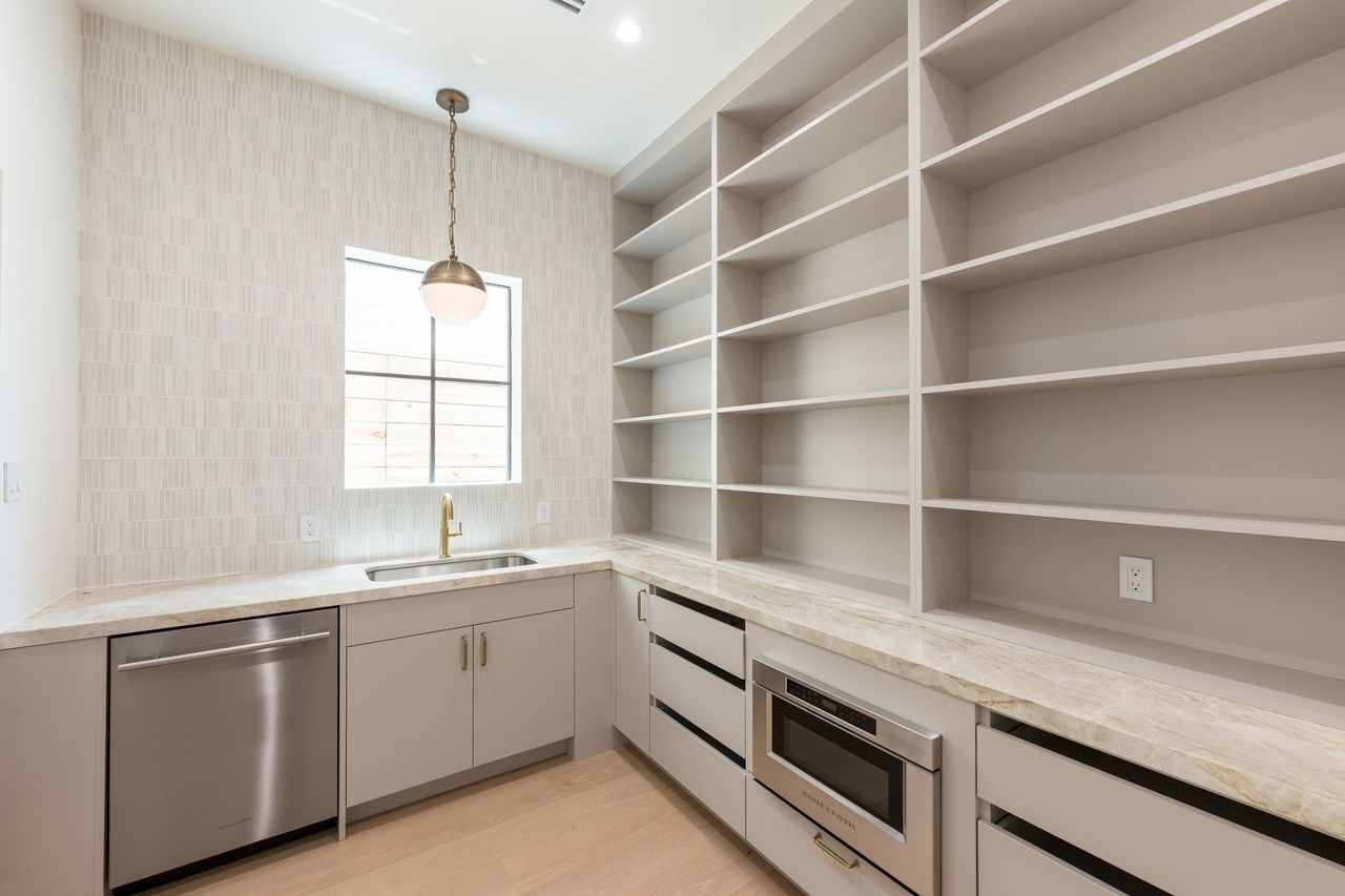 1113 Voight Street Property Photo 10