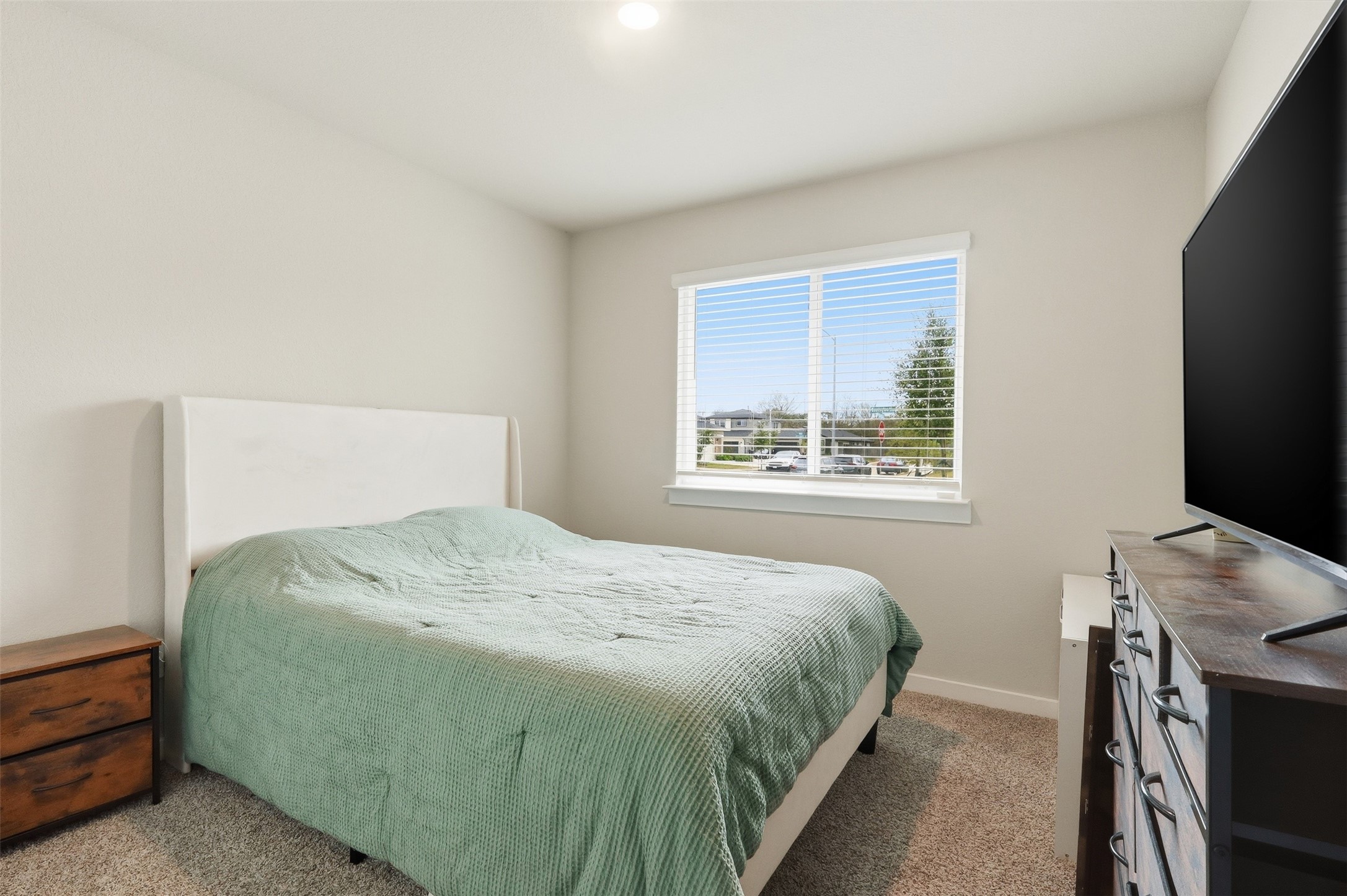 2915 Newington Lane Property Photo 14