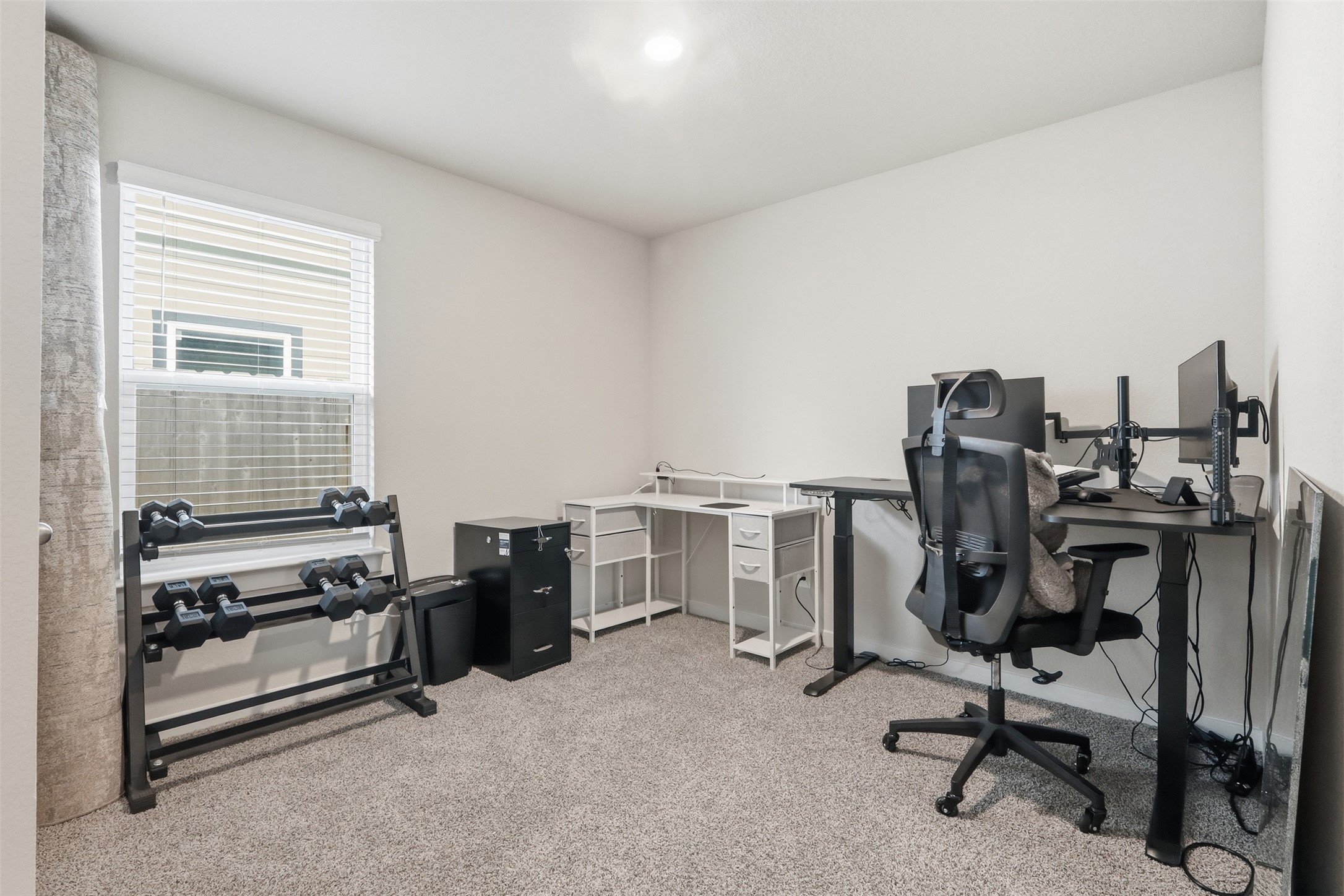 2915 Newington Lane Property Photo 16