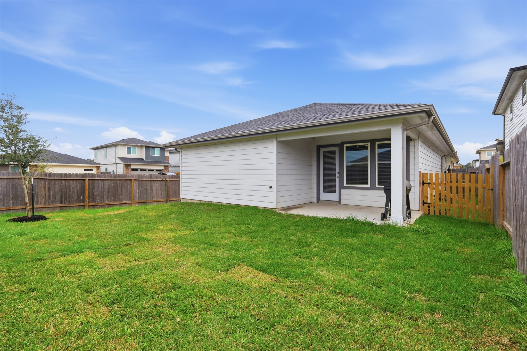 2915 Newington Lane Property Photo 17