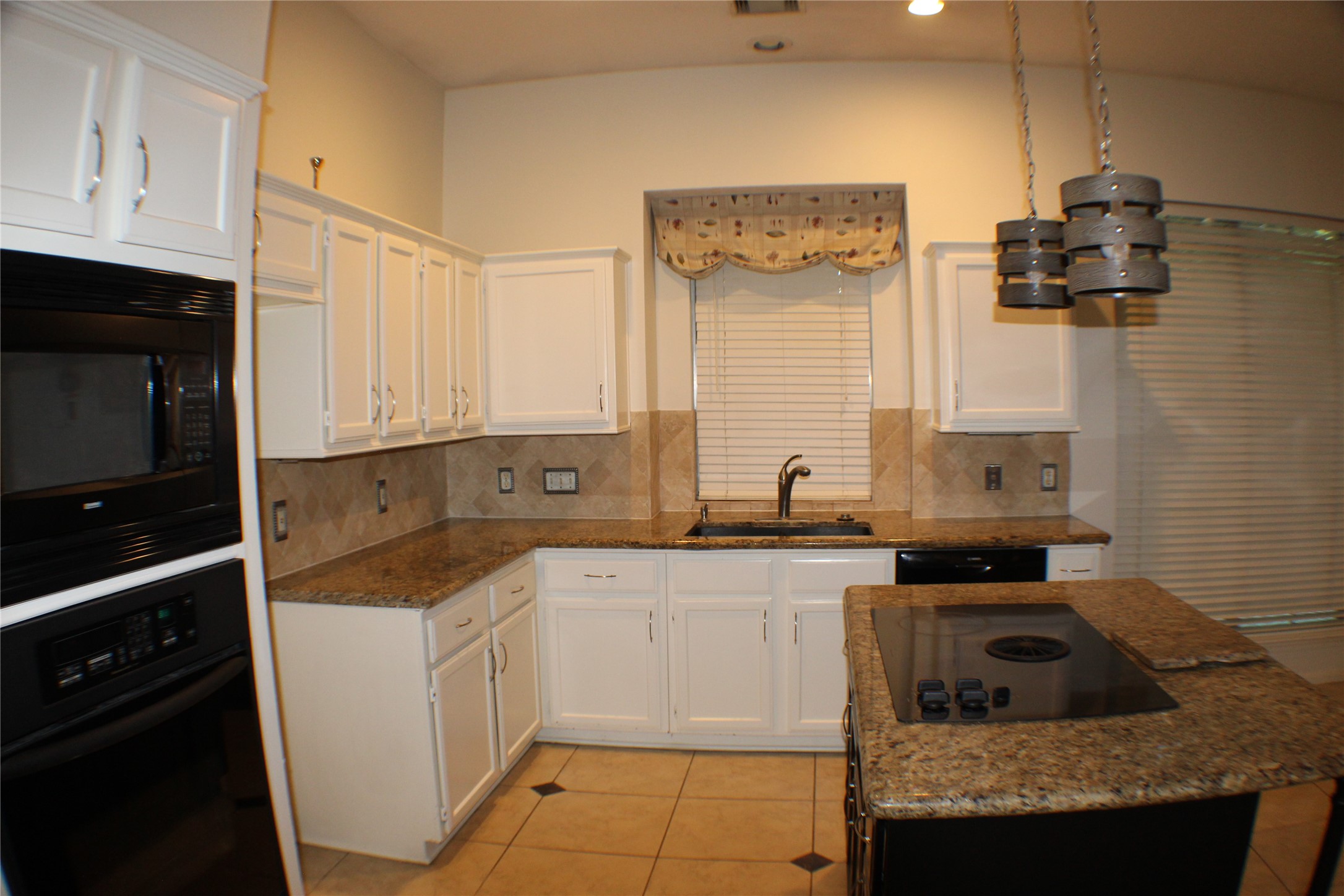 642 Avery Drive Property Photo 12