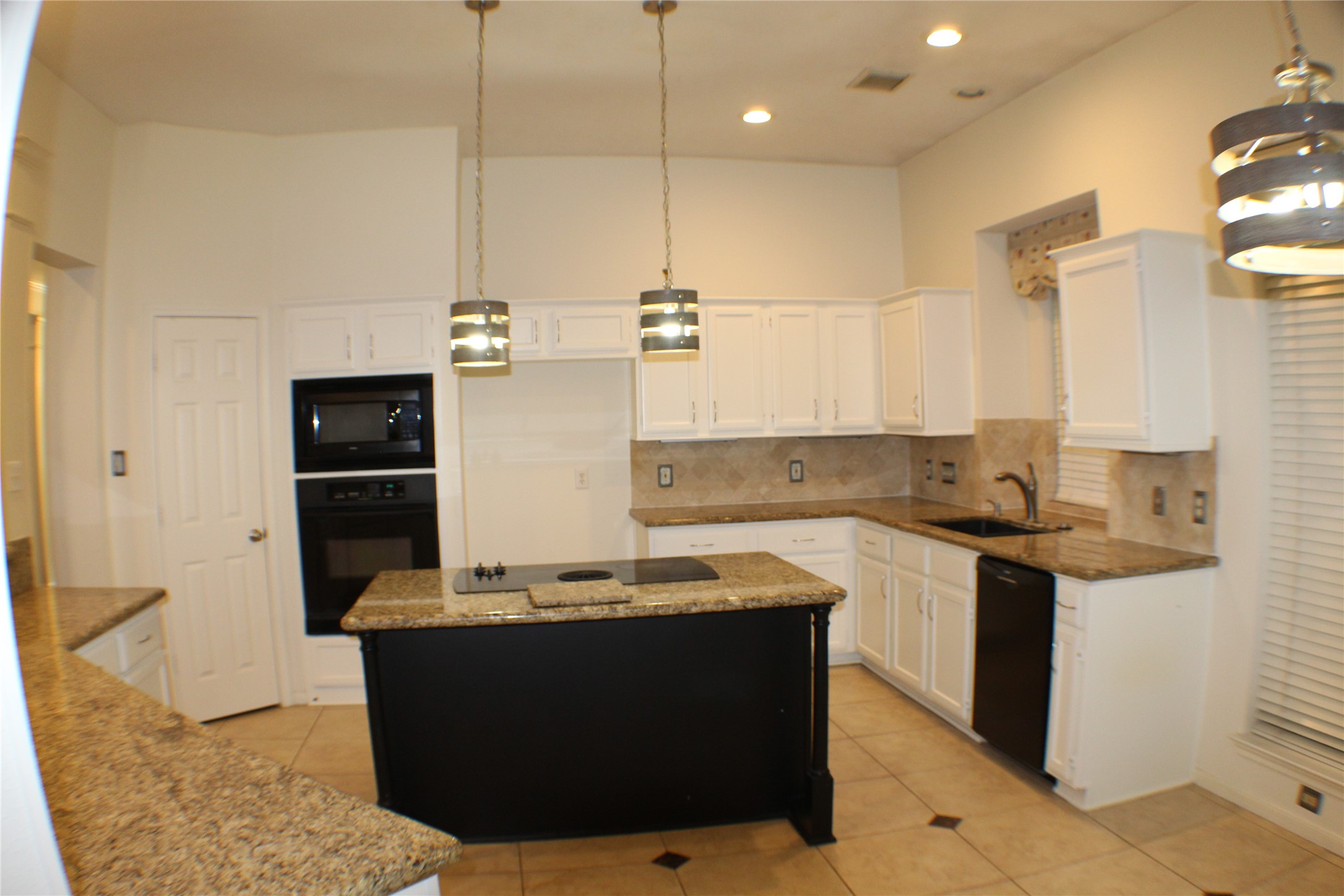 642 Avery Drive Property Photo 13