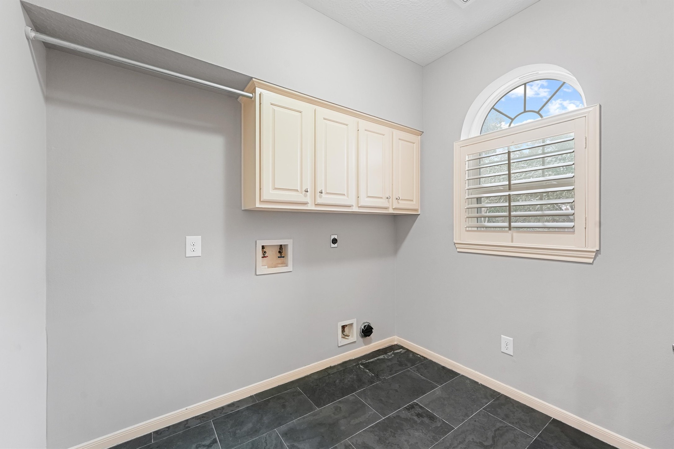 1507 Forest Bend Drive Property Photo 15