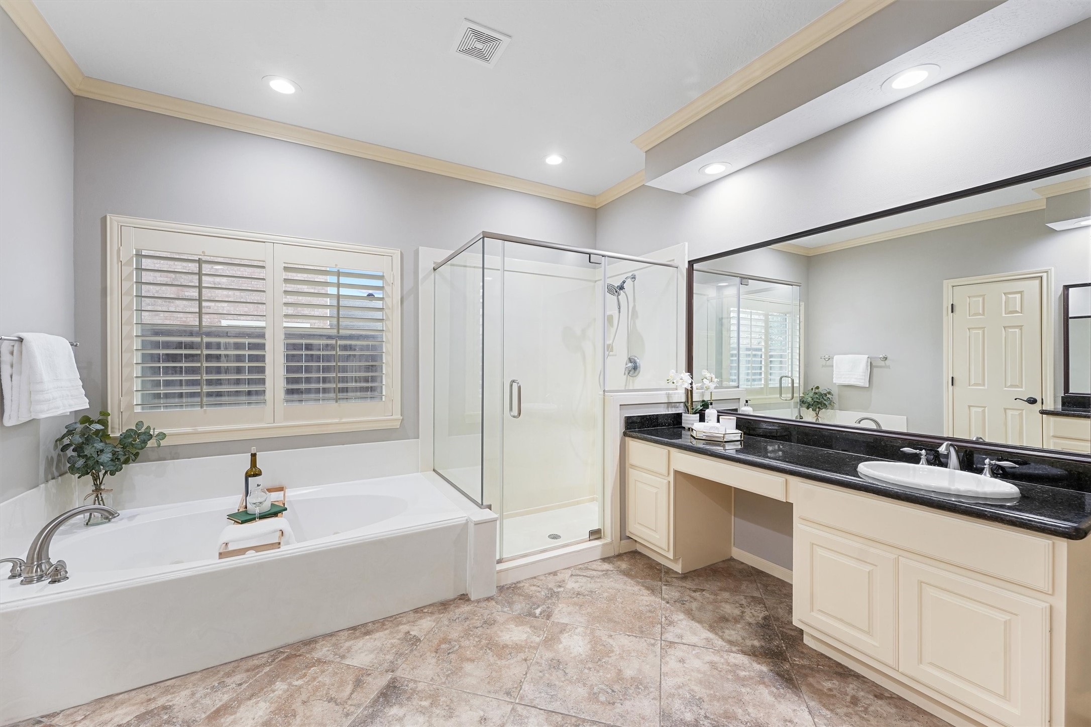 1507 Forest Bend Drive Property Photo 18