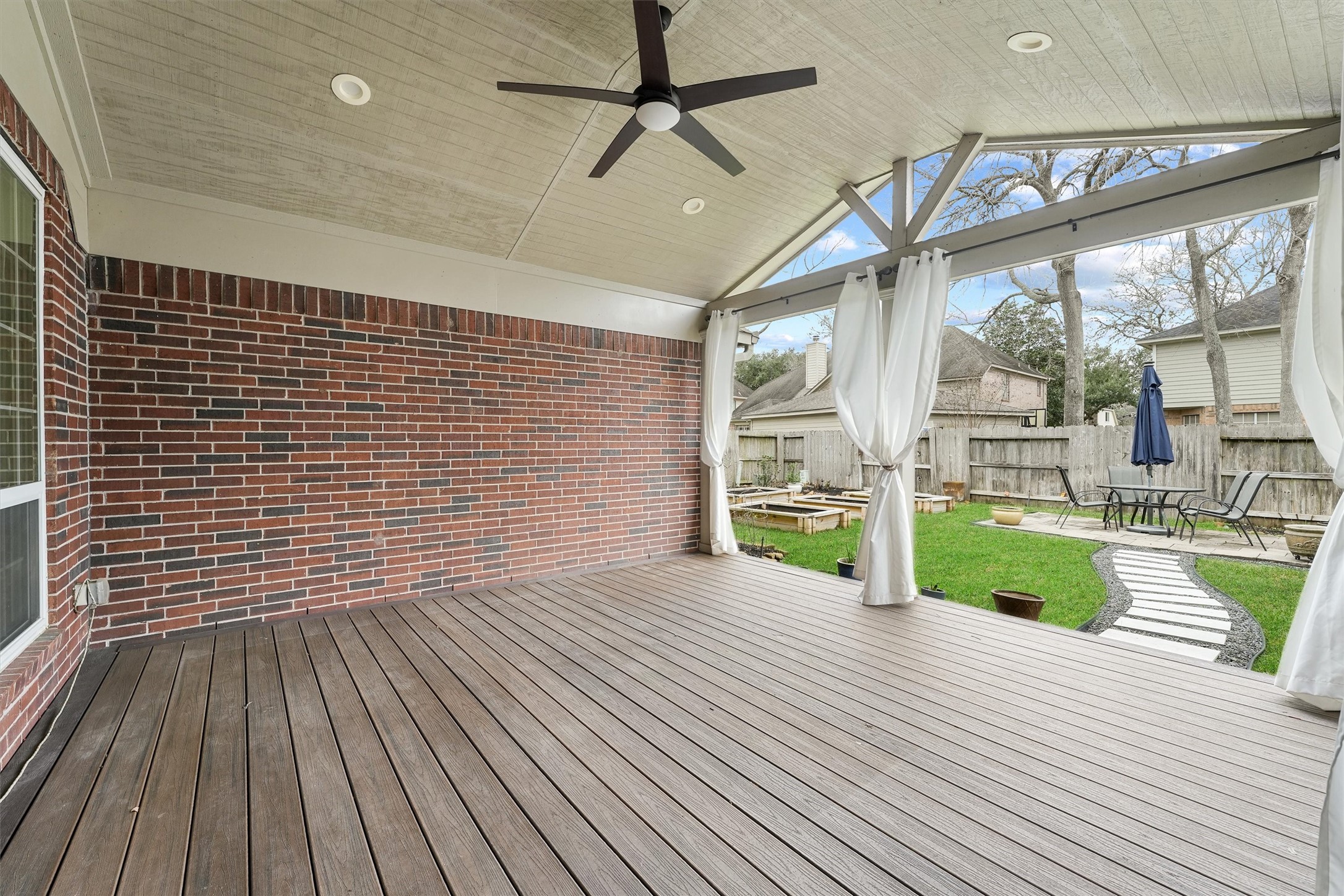 1507 Forest Bend Drive Property Photo 27