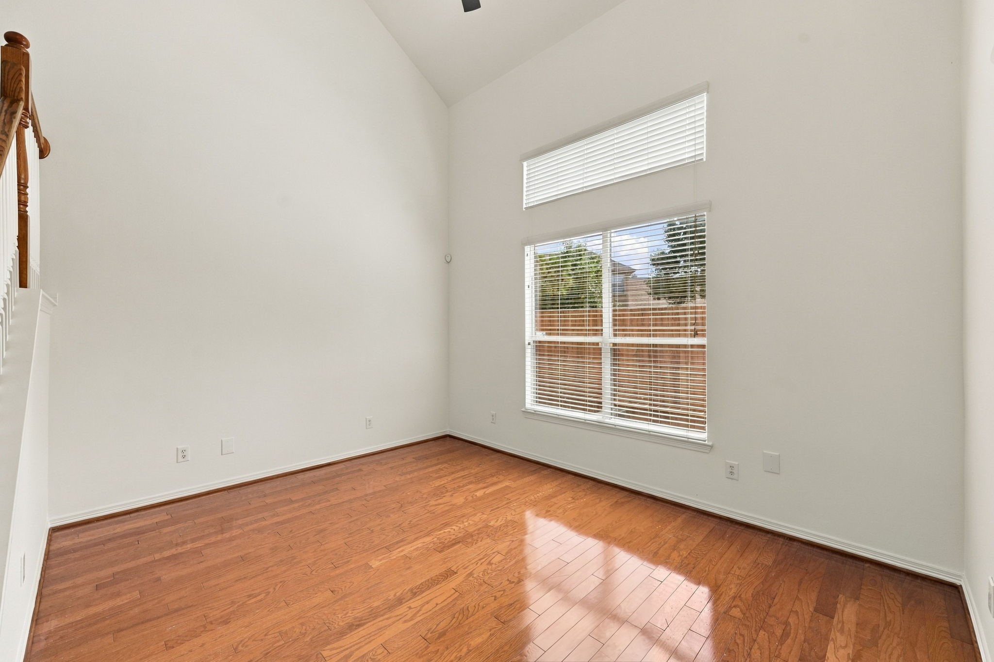 21015 Sun Creek Drive Property Photo 12