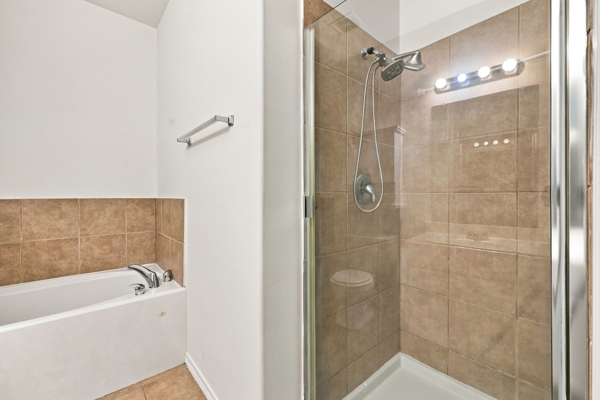 21015 Sun Creek Drive Property Photo 22