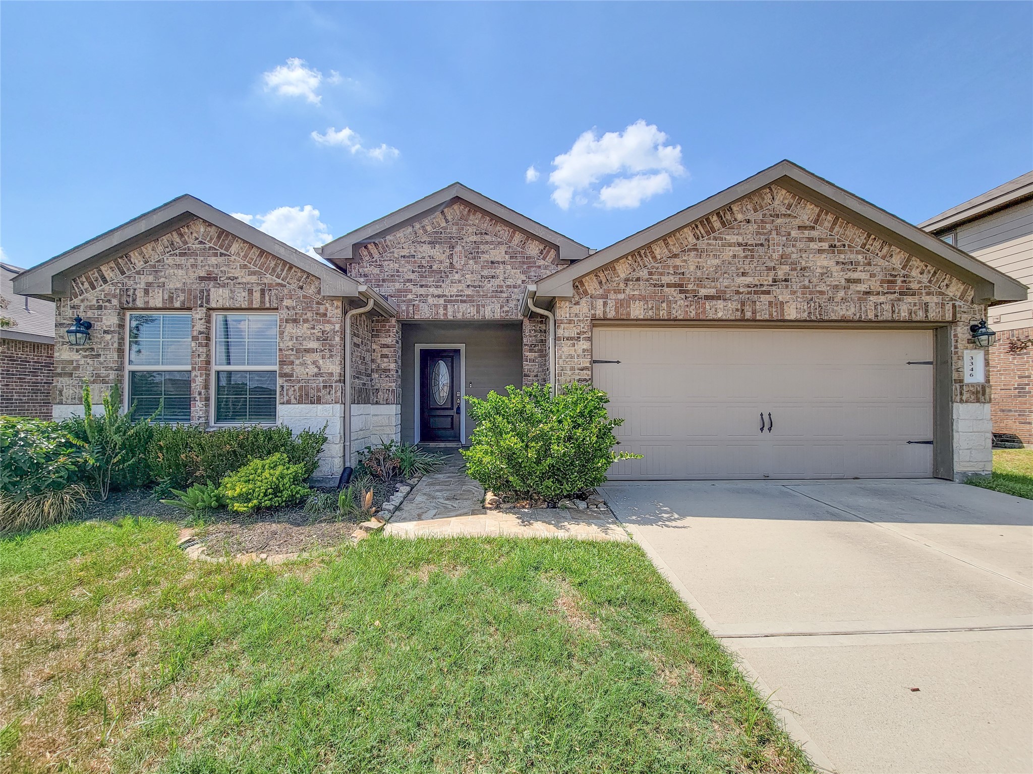 3346 Sumac Property Photo 2